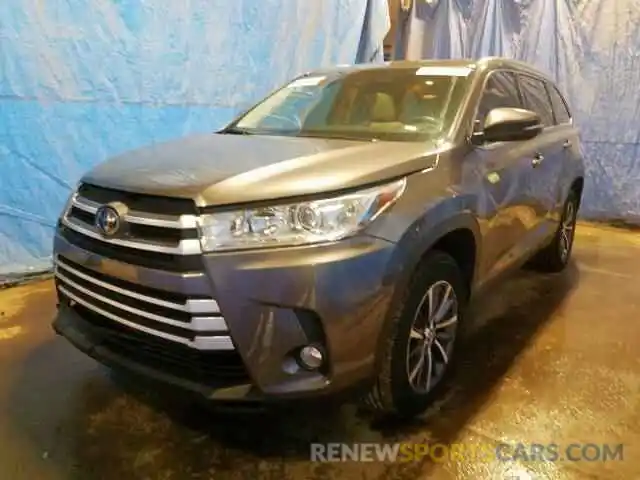 2 Photograph of a damaged car 5TDKZRFH3KS551961 TOYOTA HIGHLANDER 2019