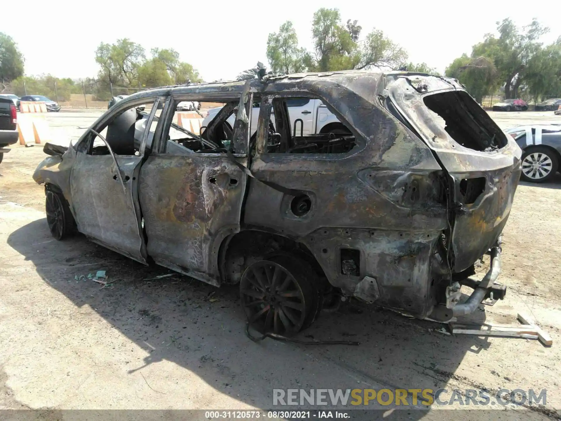 3 Photograph of a damaged car 5TDKZRFH3KS552804 TOYOTA HIGHLANDER 2019