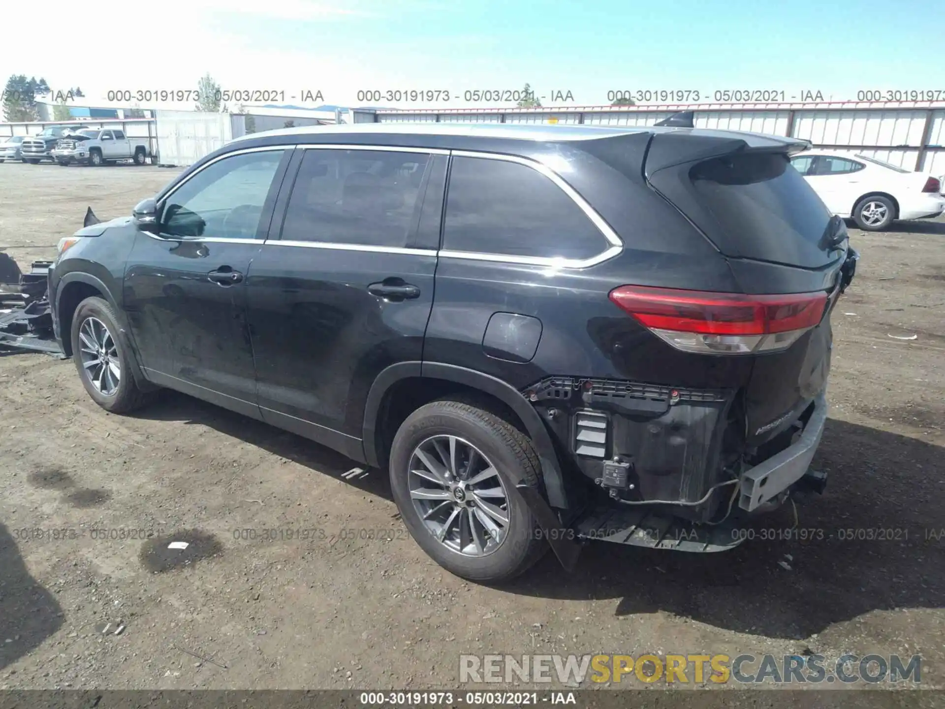 3 Photograph of a damaged car 5TDKZRFH3KS558148 TOYOTA HIGHLANDER 2019