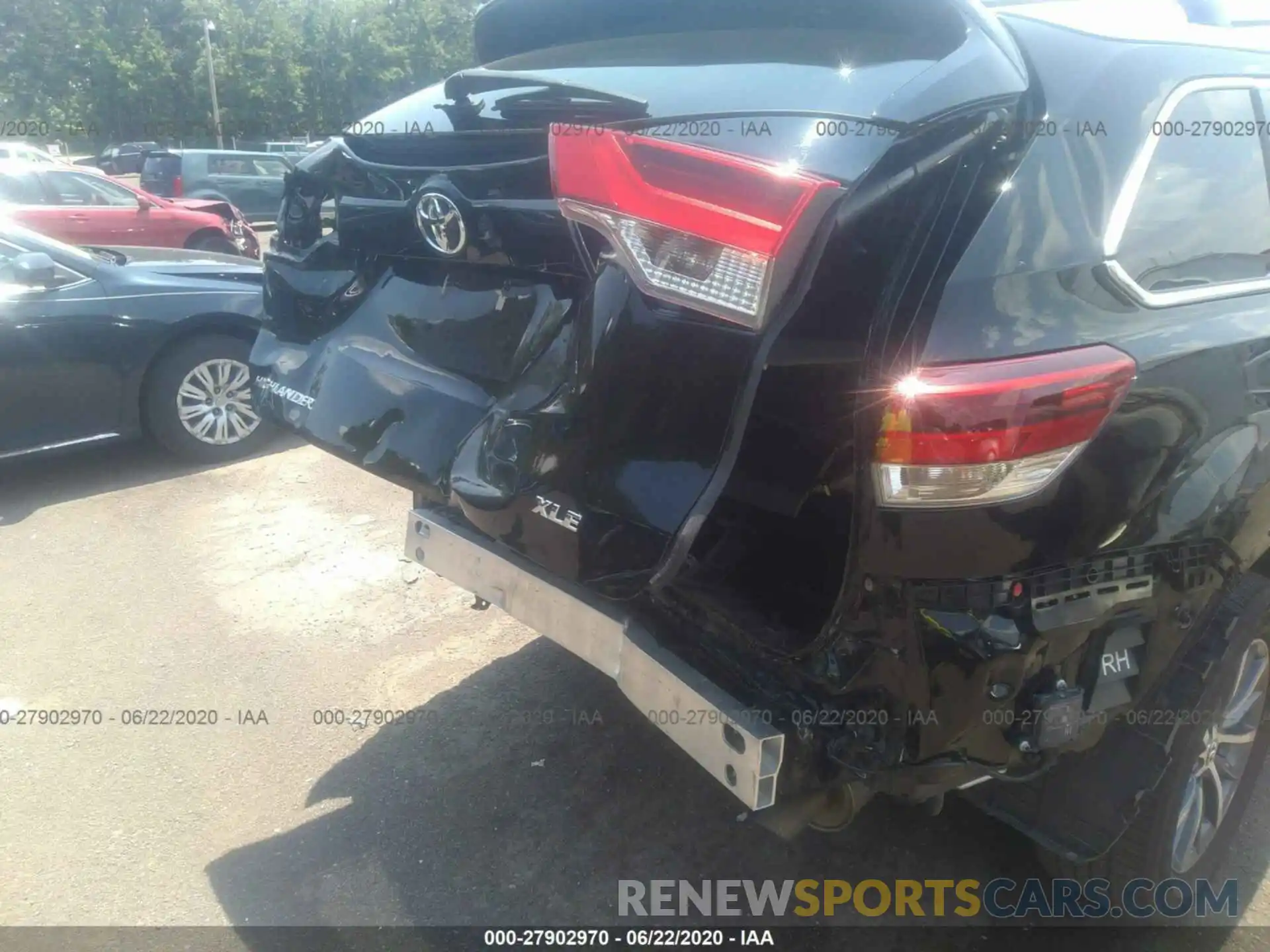 6 Photograph of a damaged car 5TDKZRFH3KS560417 TOYOTA HIGHLANDER 2019