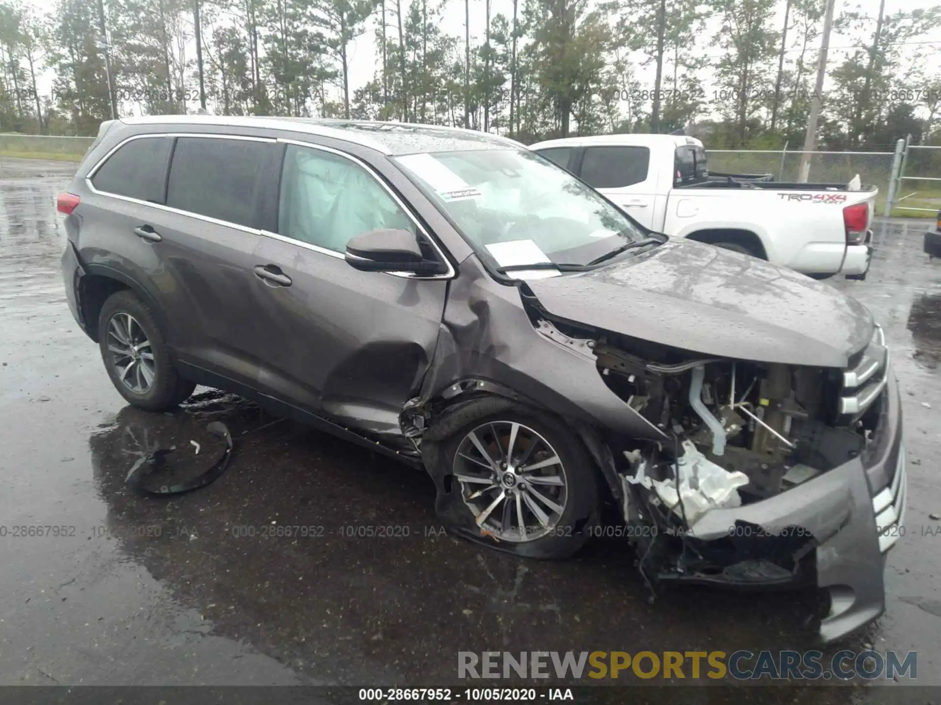 1 Photograph of a damaged car 5TDKZRFH3KS561518 TOYOTA HIGHLANDER 2019