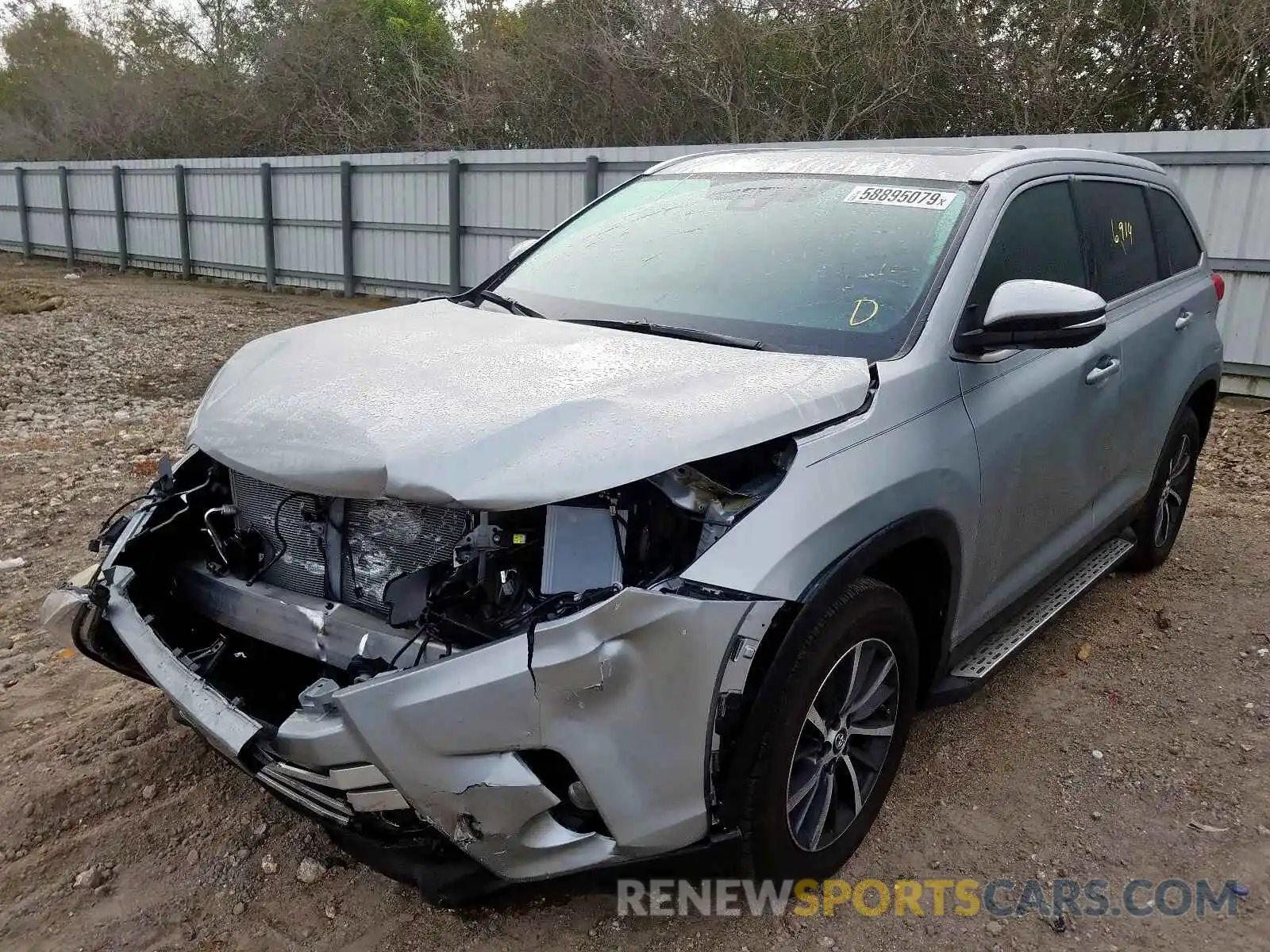 2 Photograph of a damaged car 5TDKZRFH3KS563267 TOYOTA HIGHLANDER 2019