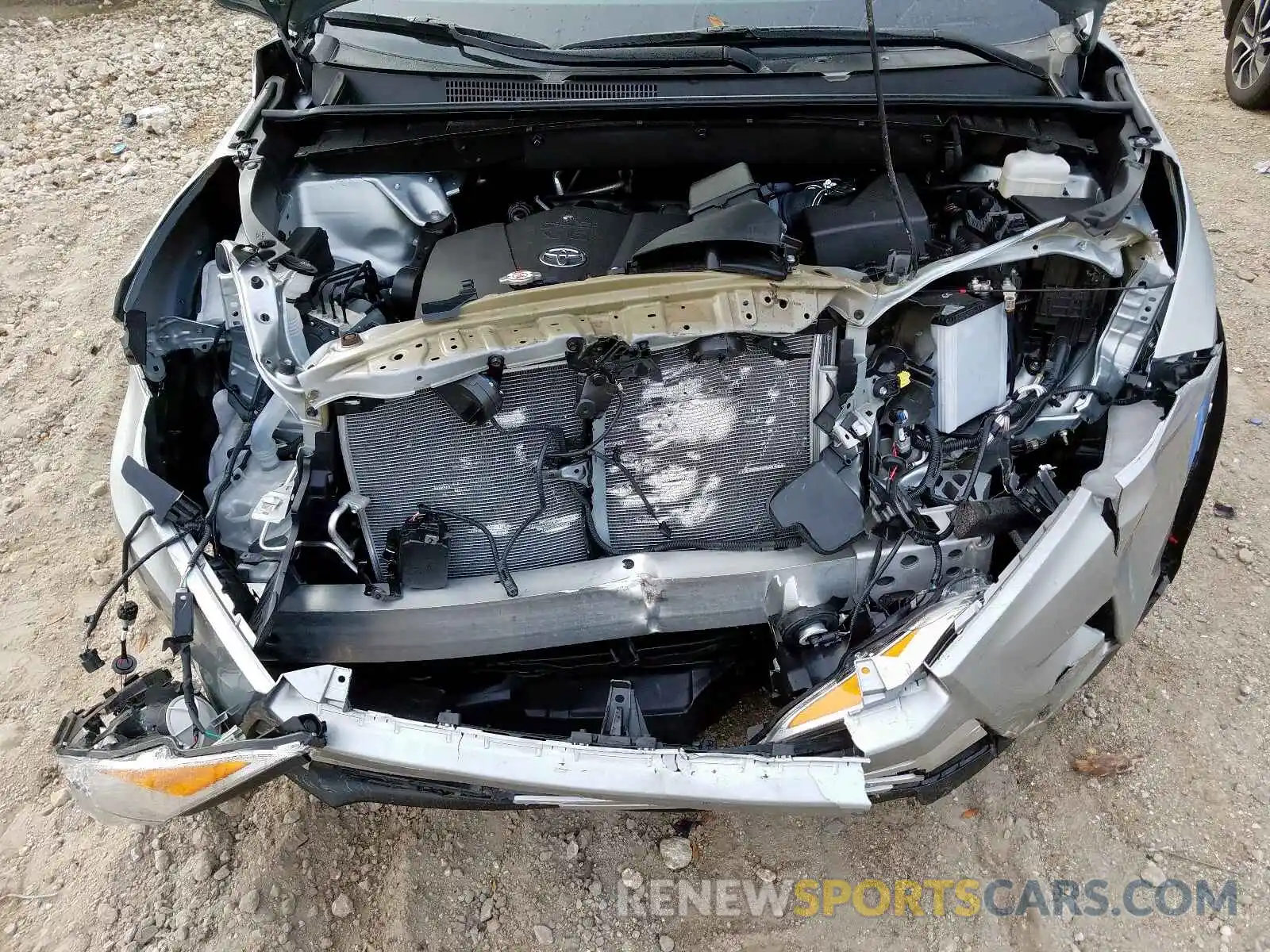 7 Photograph of a damaged car 5TDKZRFH3KS563267 TOYOTA HIGHLANDER 2019