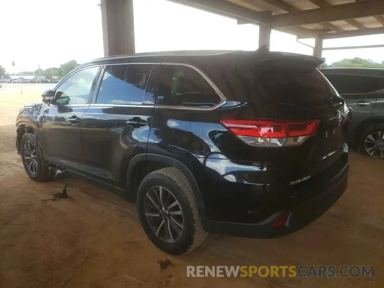 3 Photograph of a damaged car 5TDKZRFH3KS567061 TOYOTA HIGHLANDER 2019