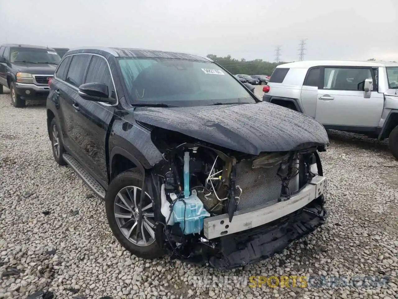 9 Photograph of a damaged car 5TDKZRFH3KS567514 TOYOTA HIGHLANDER 2019