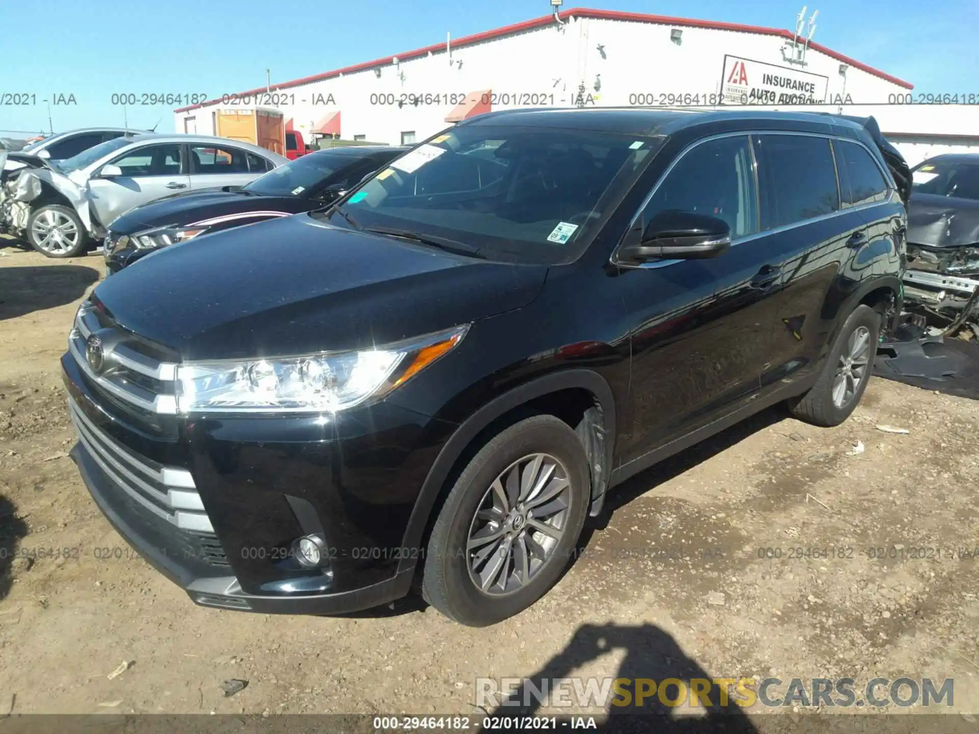 2 Photograph of a damaged car 5TDKZRFH3KS567920 TOYOTA HIGHLANDER 2019