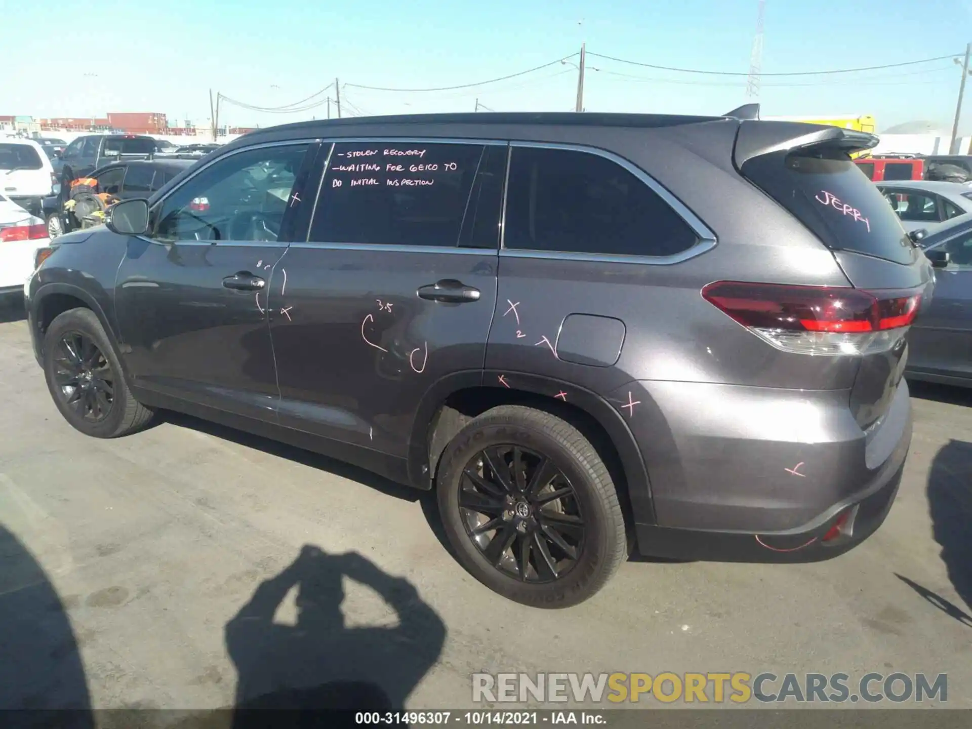 3 Photograph of a damaged car 5TDKZRFH3KS570199 TOYOTA HIGHLANDER 2019