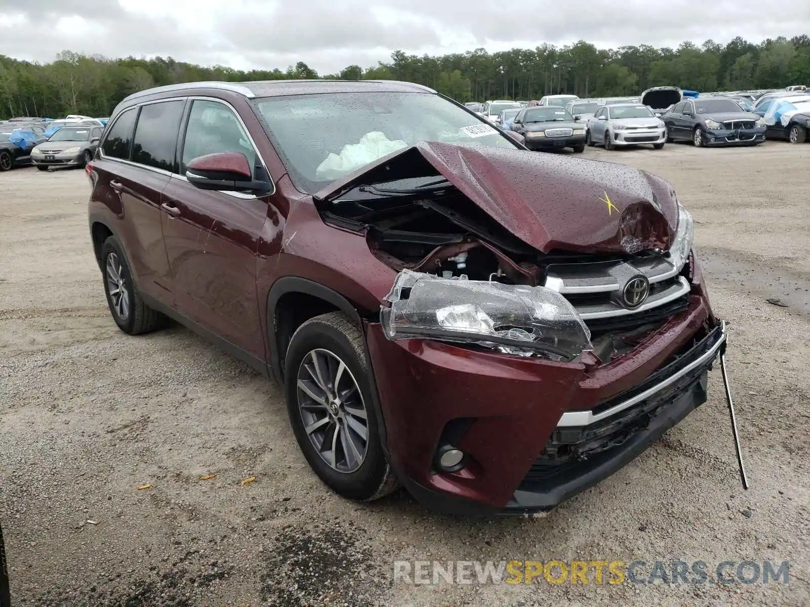 1 Photograph of a damaged car 5TDKZRFH4KS296320 TOYOTA HIGHLANDER 2019