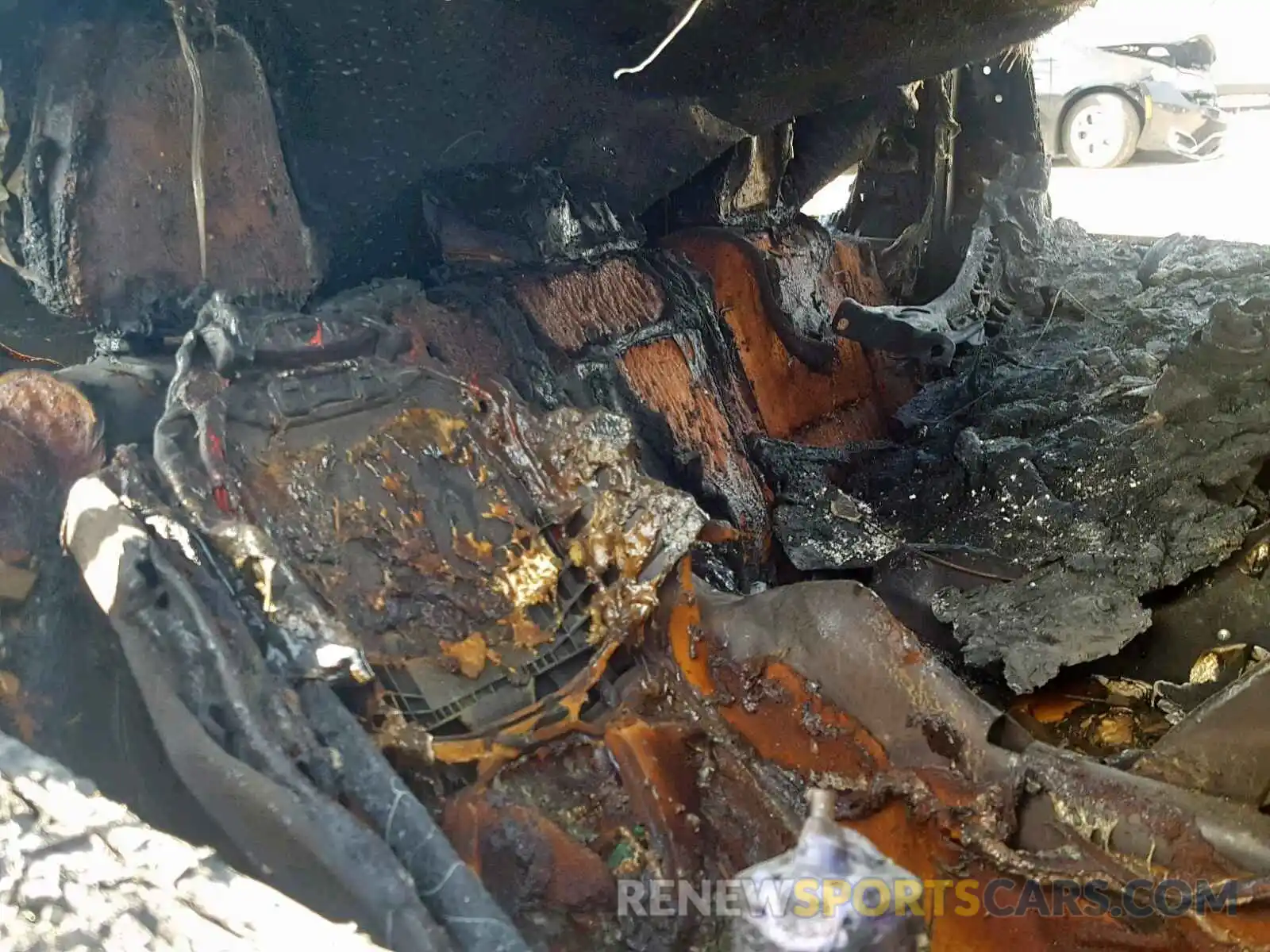 6 Photograph of a damaged car 5TDKZRFH4KS324911 TOYOTA HIGHLANDER 2019