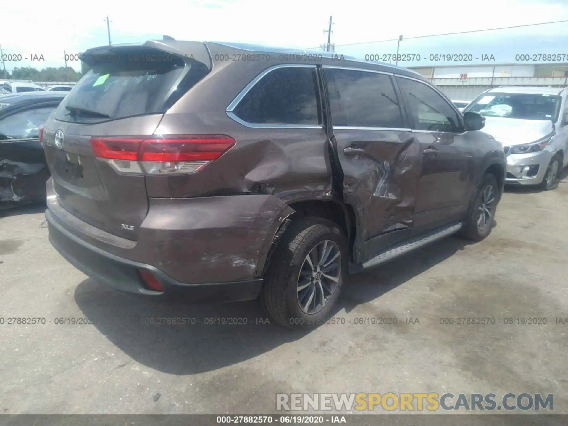 4 Фотография поврежденного автомобиля 5TDKZRFH4KS327954 TOYOTA HIGHLANDER 2019