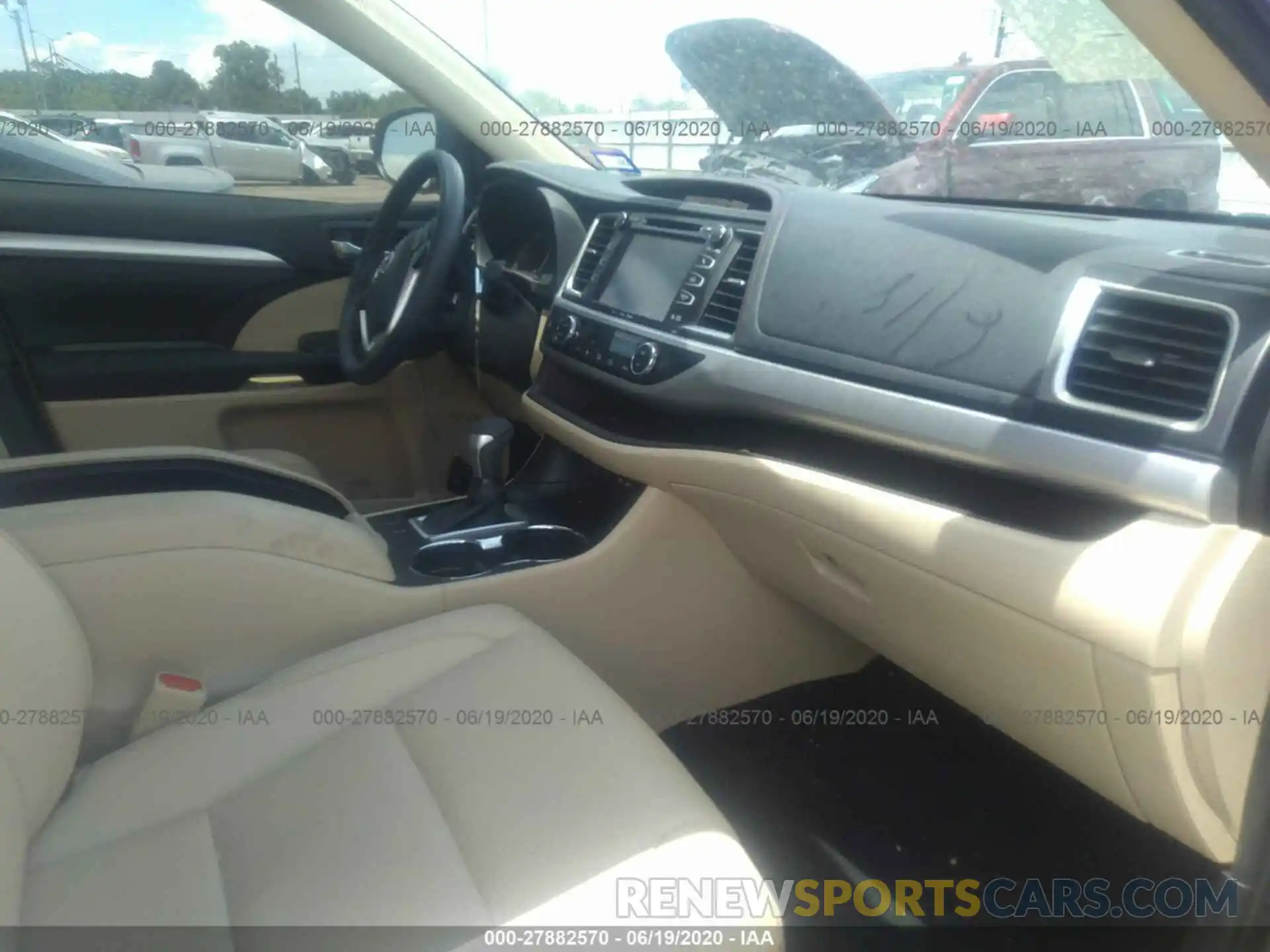 5 Фотография поврежденного автомобиля 5TDKZRFH4KS327954 TOYOTA HIGHLANDER 2019