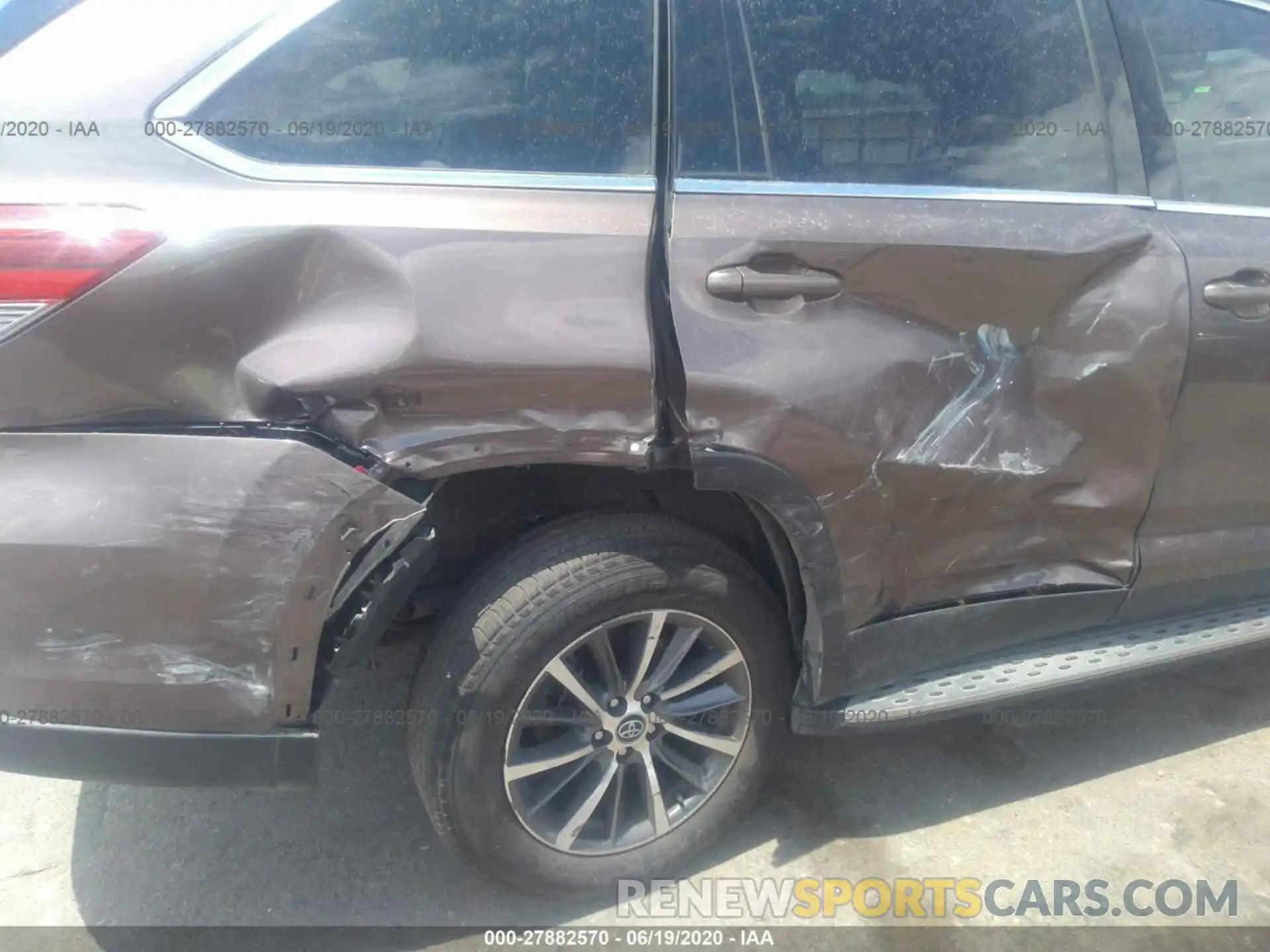 6 Фотография поврежденного автомобиля 5TDKZRFH4KS327954 TOYOTA HIGHLANDER 2019