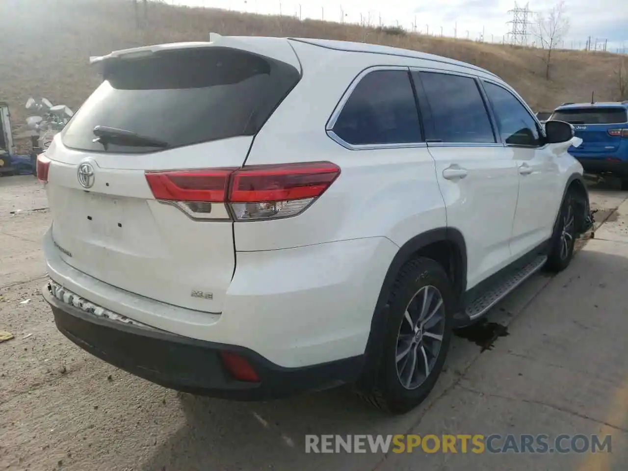 4 Фотография поврежденного автомобиля 5TDKZRFH4KS336749 TOYOTA HIGHLANDER 2019