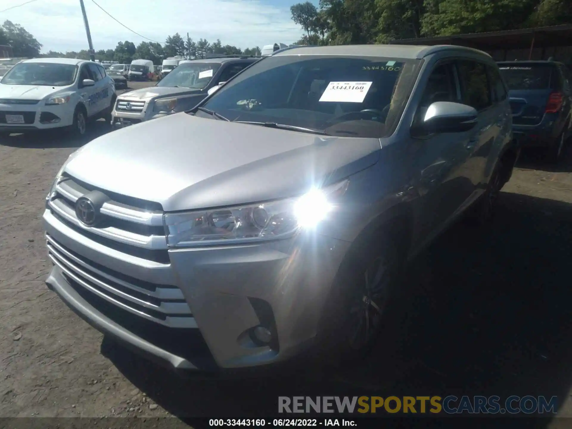 2 Фотография поврежденного автомобиля 5TDKZRFH4KS336928 TOYOTA HIGHLANDER 2019