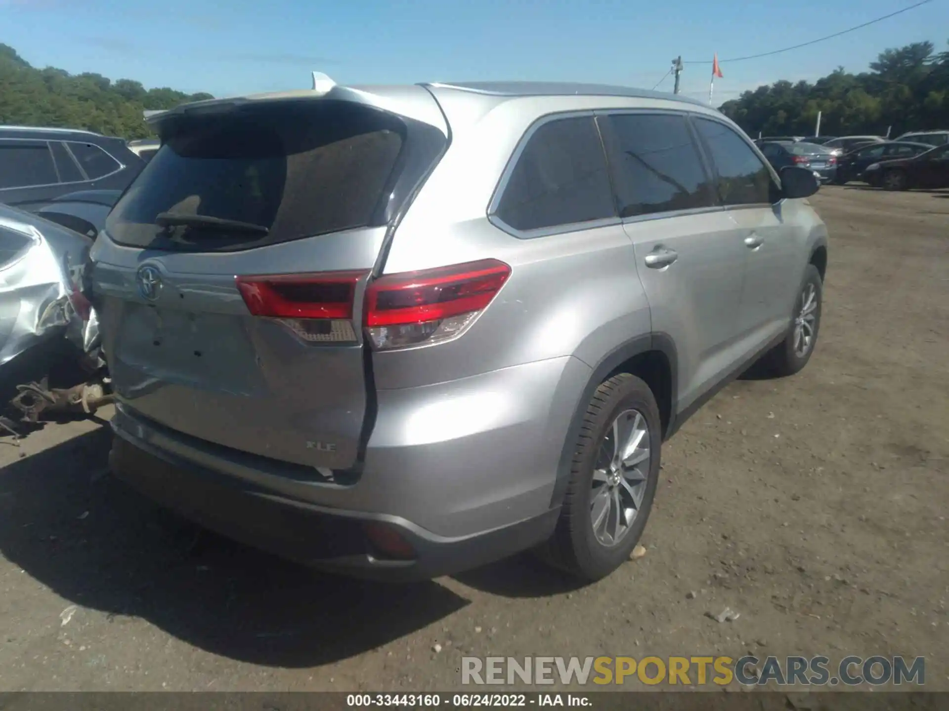 4 Фотография поврежденного автомобиля 5TDKZRFH4KS336928 TOYOTA HIGHLANDER 2019