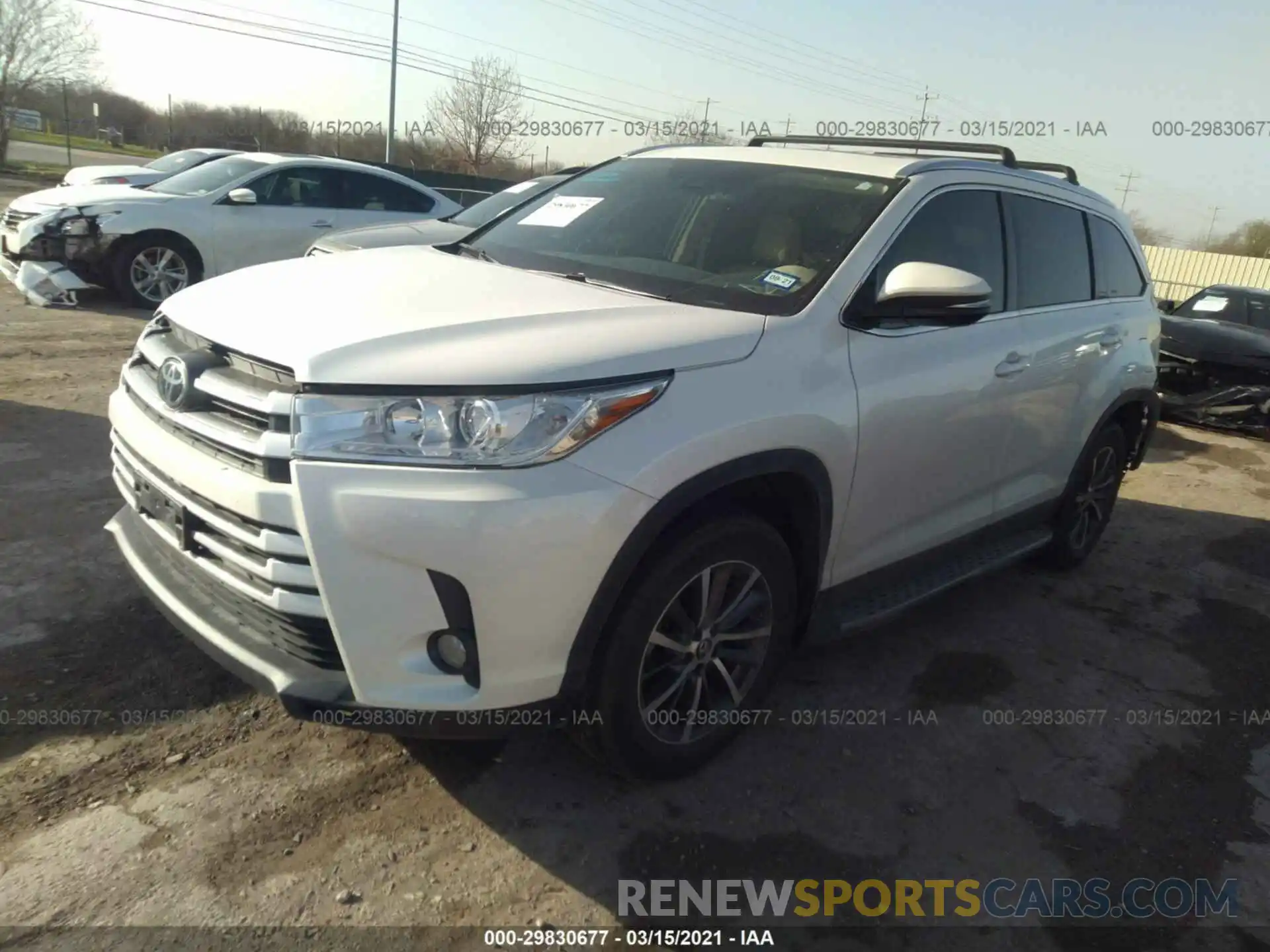 2 Photograph of a damaged car 5TDKZRFH4KS345080 TOYOTA HIGHLANDER 2019