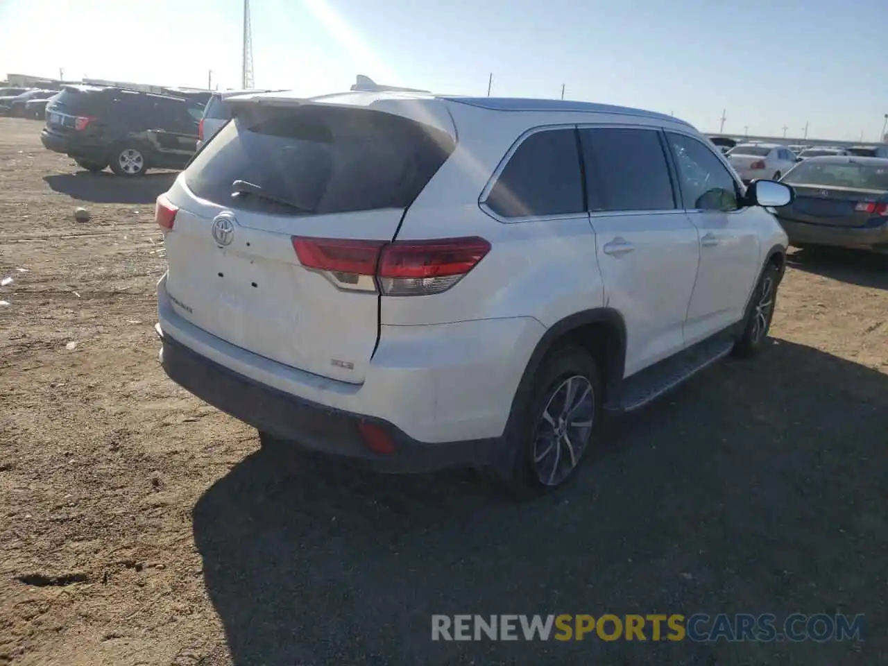 4 Фотография поврежденного автомобиля 5TDKZRFH4KS359349 TOYOTA HIGHLANDER 2019