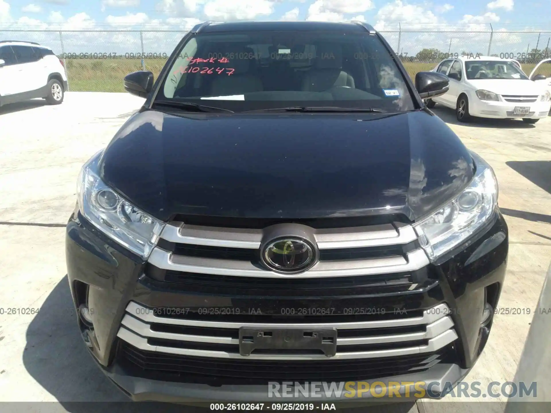 6 Photograph of a damaged car 5TDKZRFH4KS559809 TOYOTA HIGHLANDER 2019