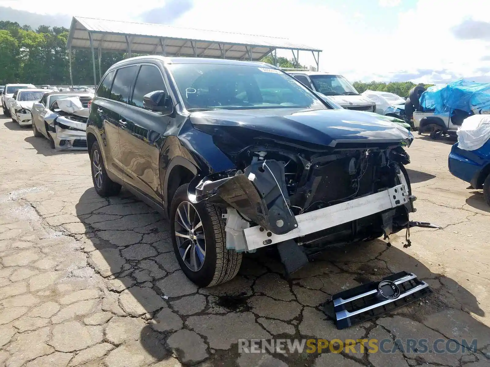 1 Photograph of a damaged car 5TDKZRFH4KS561351 TOYOTA HIGHLANDER 2019
