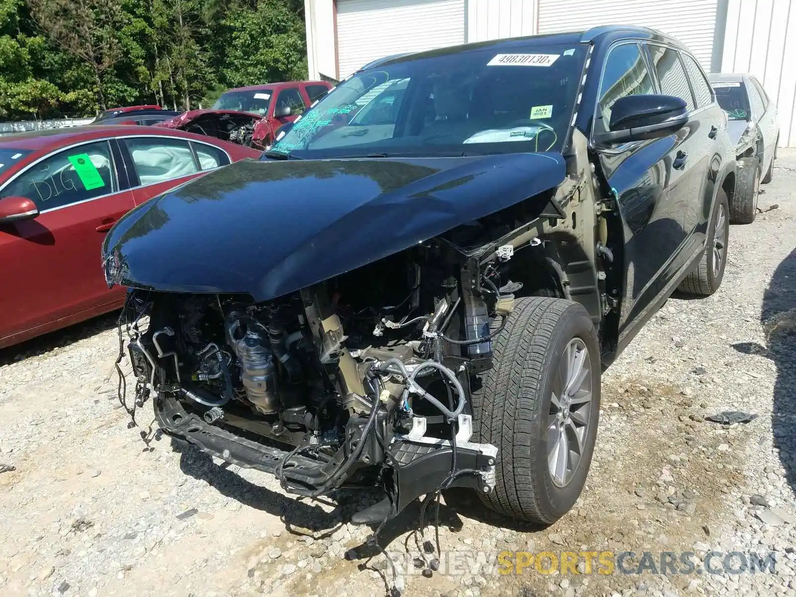 2 Photograph of a damaged car 5TDKZRFH4KS568719 TOYOTA HIGHLANDER 2019