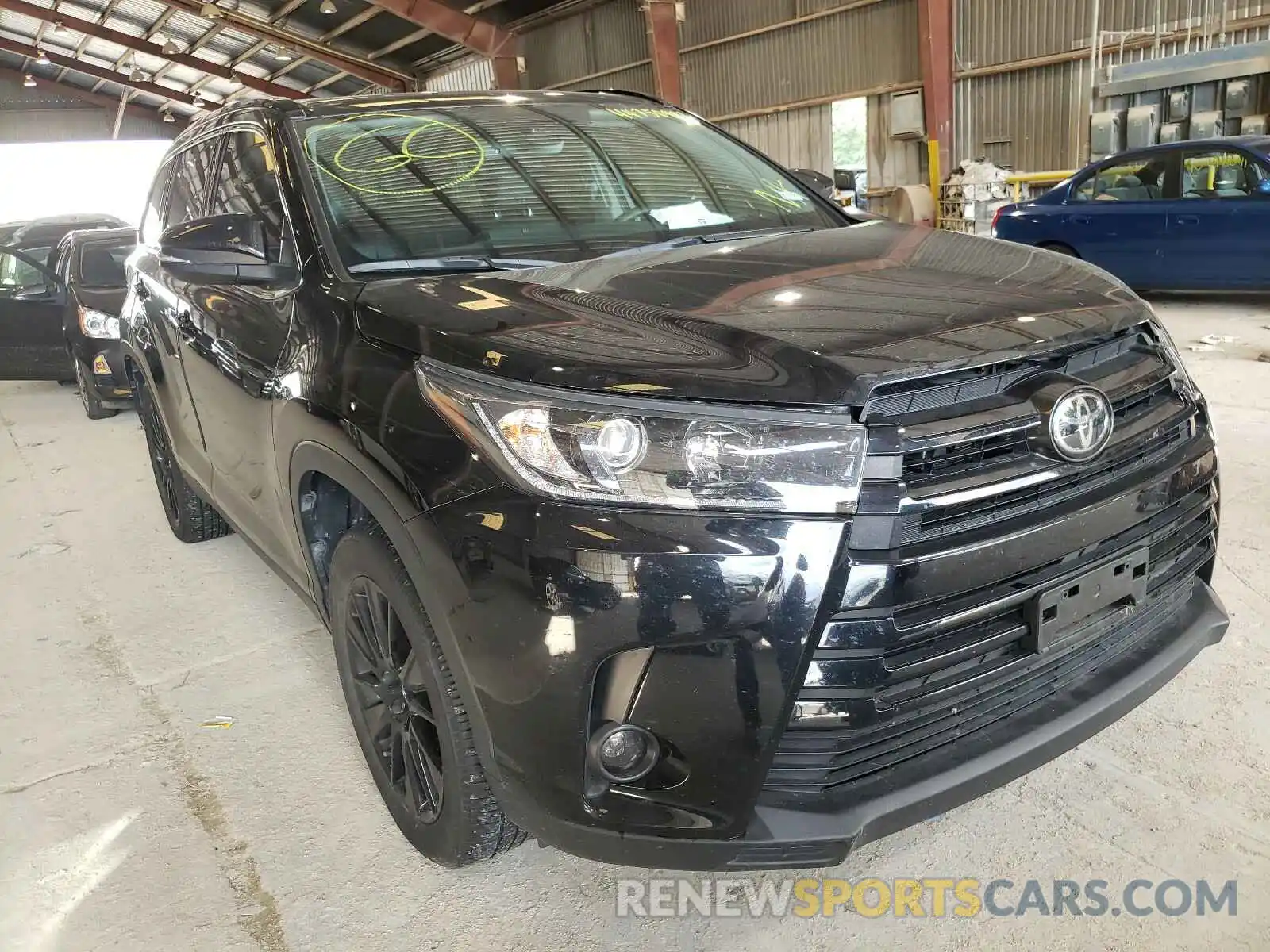 1 Photograph of a damaged car 5TDKZRFH4KS571524 TOYOTA HIGHLANDER 2019