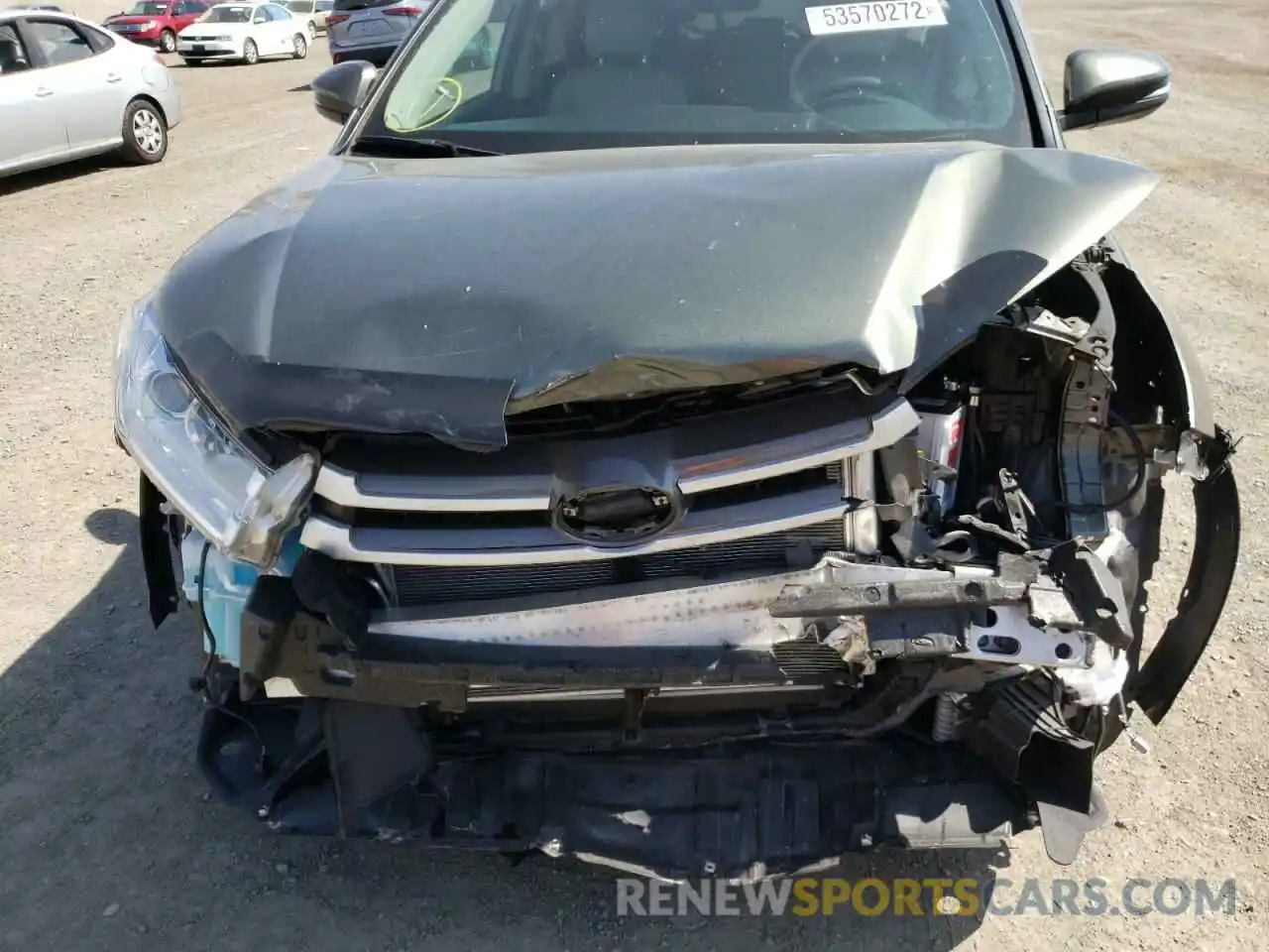 9 Photograph of a damaged car 5TDKZRFH5KS295600 TOYOTA HIGHLANDER 2019