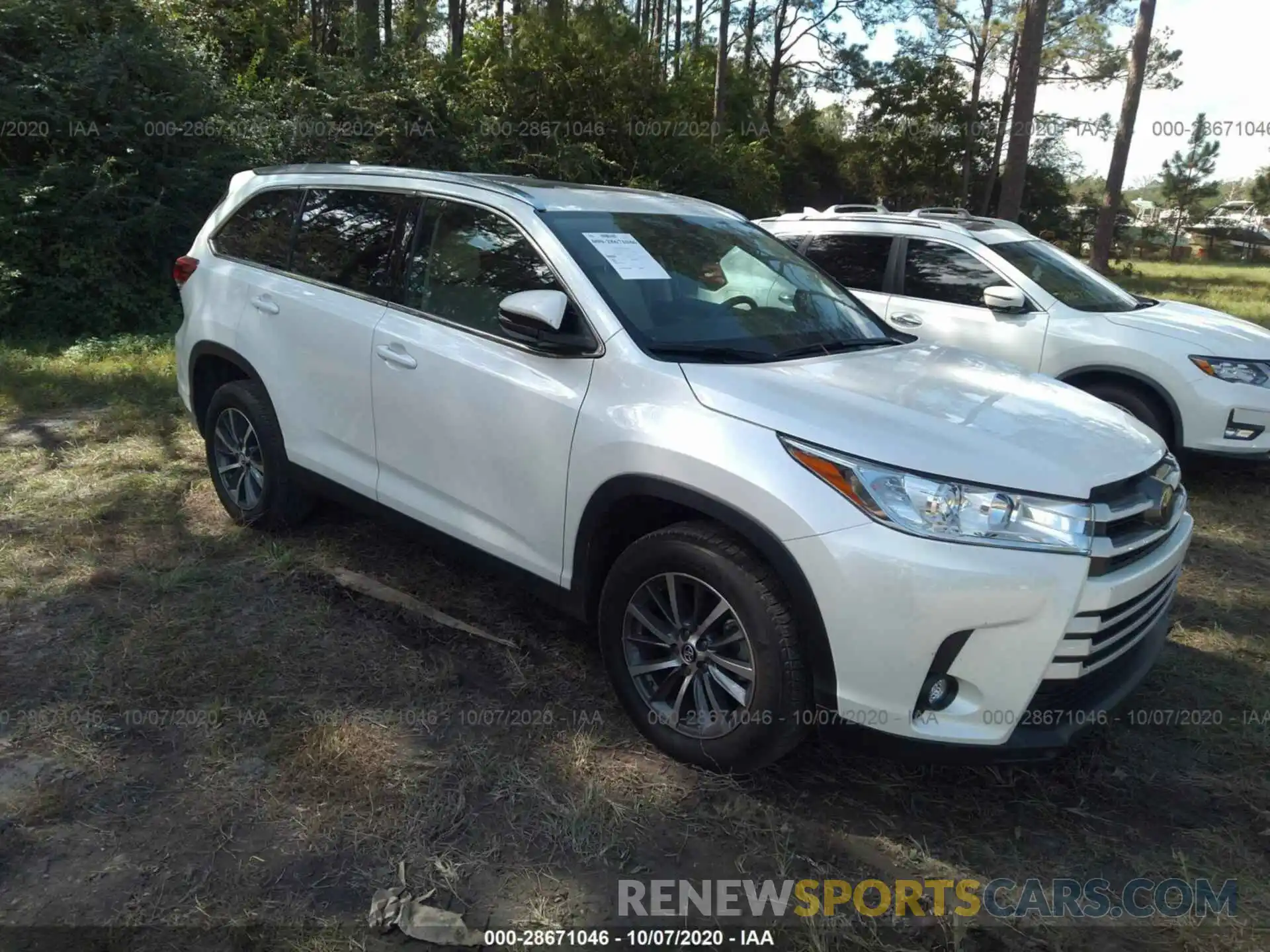 1 Photograph of a damaged car 5TDKZRFH5KS302643 TOYOTA HIGHLANDER 2019