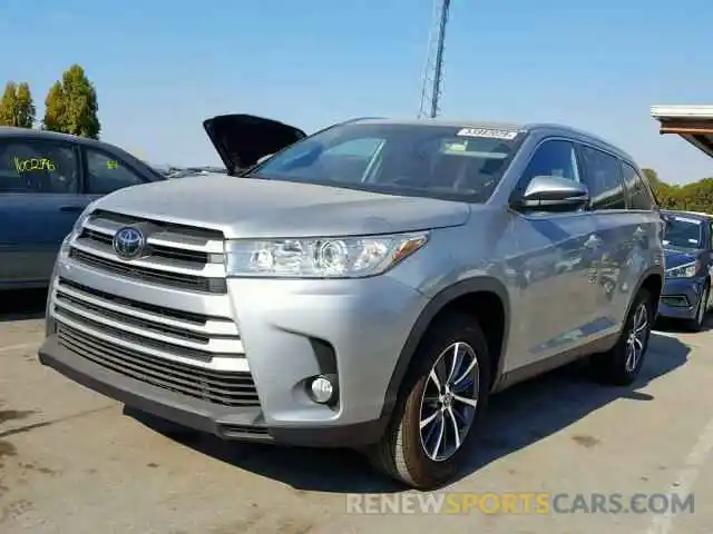 2 Photograph of a damaged car 5TDKZRFH5KS313187 TOYOTA HIGHLANDER 2019