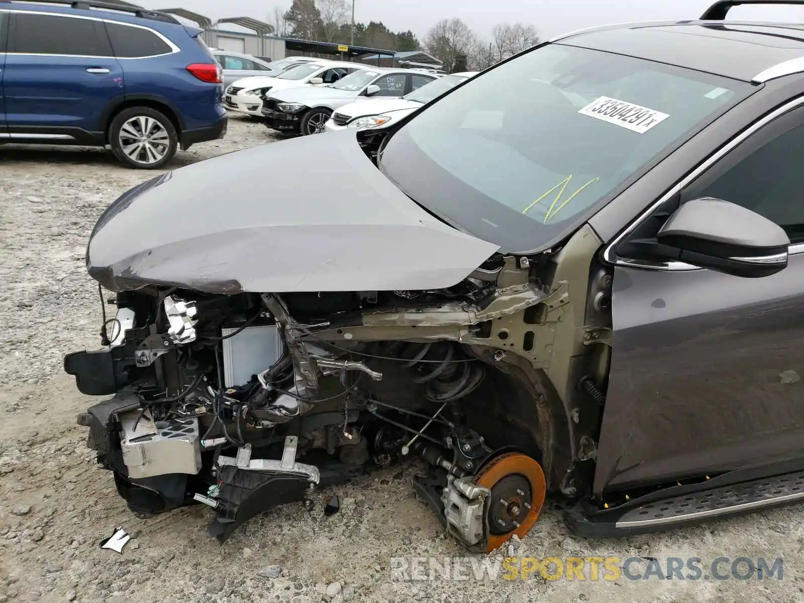 9 Photograph of a damaged car 5TDKZRFH5KS315294 TOYOTA HIGHLANDER 2019