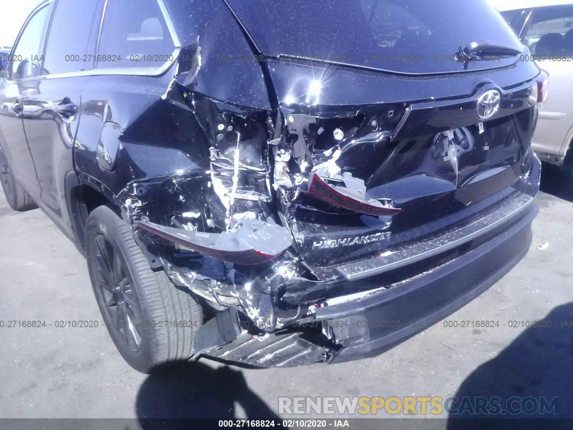 6 Photograph of a damaged car 5TDKZRFH5KS358226 TOYOTA HIGHLANDER 2019