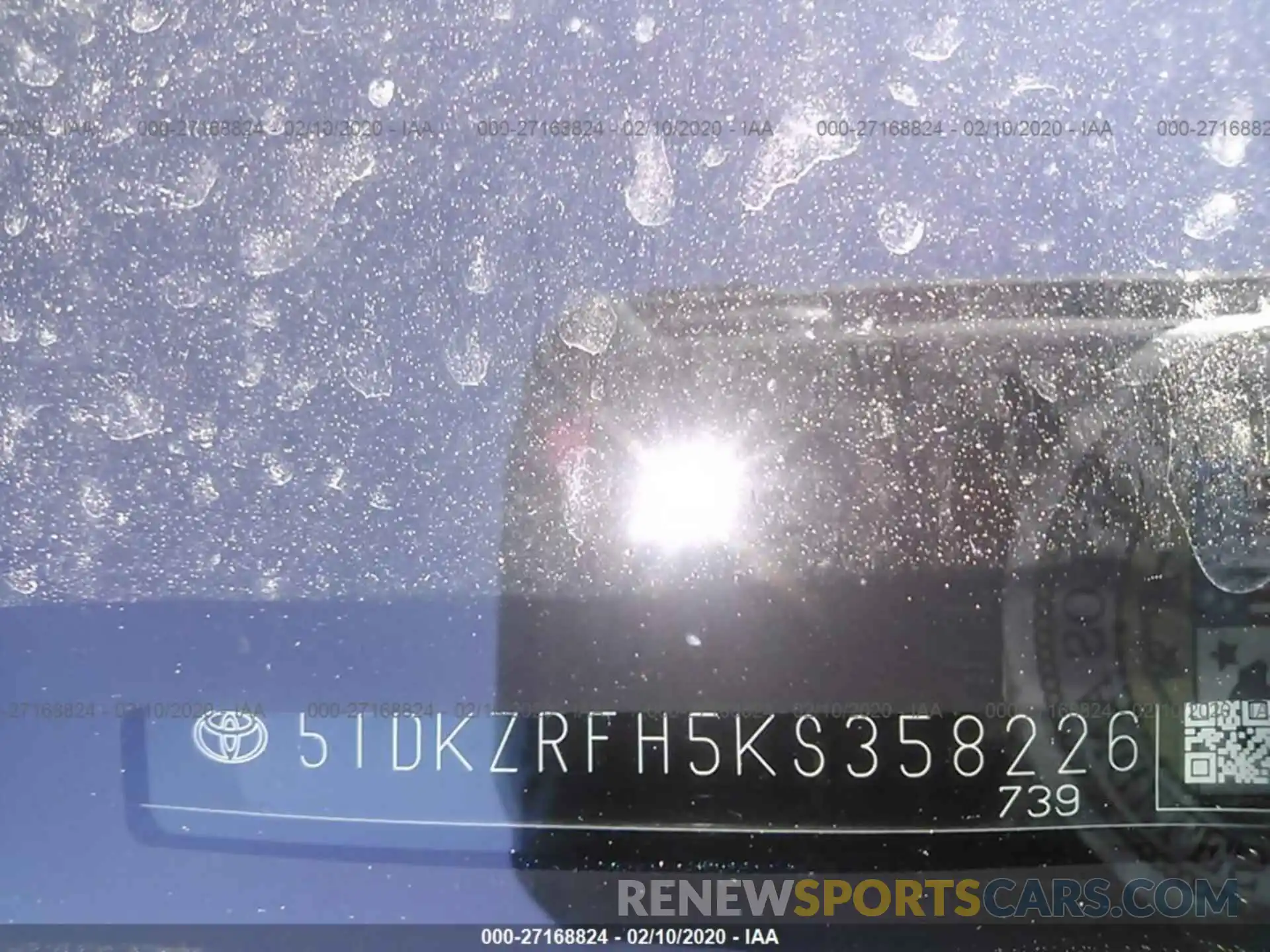 9 Photograph of a damaged car 5TDKZRFH5KS358226 TOYOTA HIGHLANDER 2019