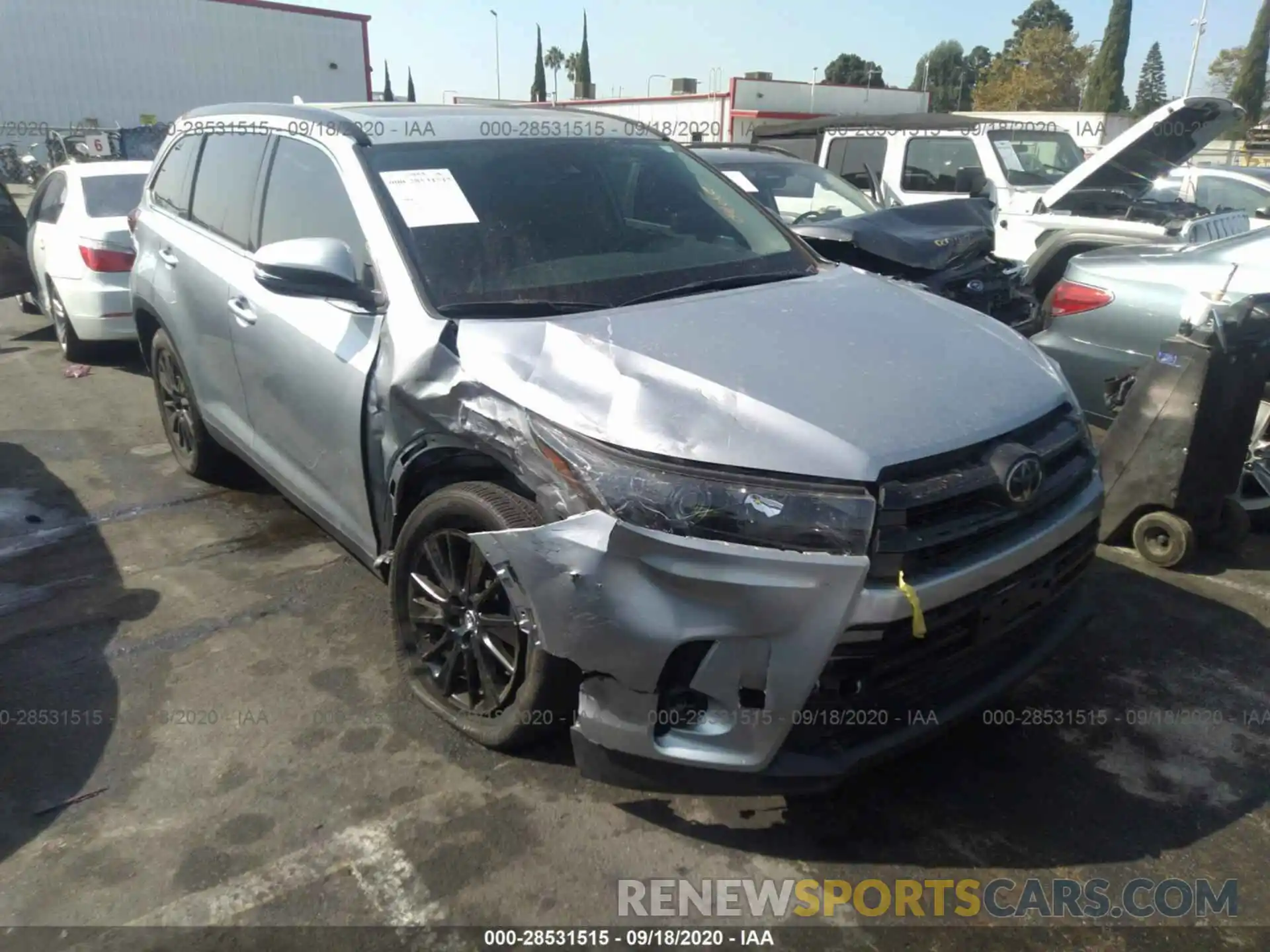 1 Photograph of a damaged car 5TDKZRFH5KS554604 TOYOTA HIGHLANDER 2019