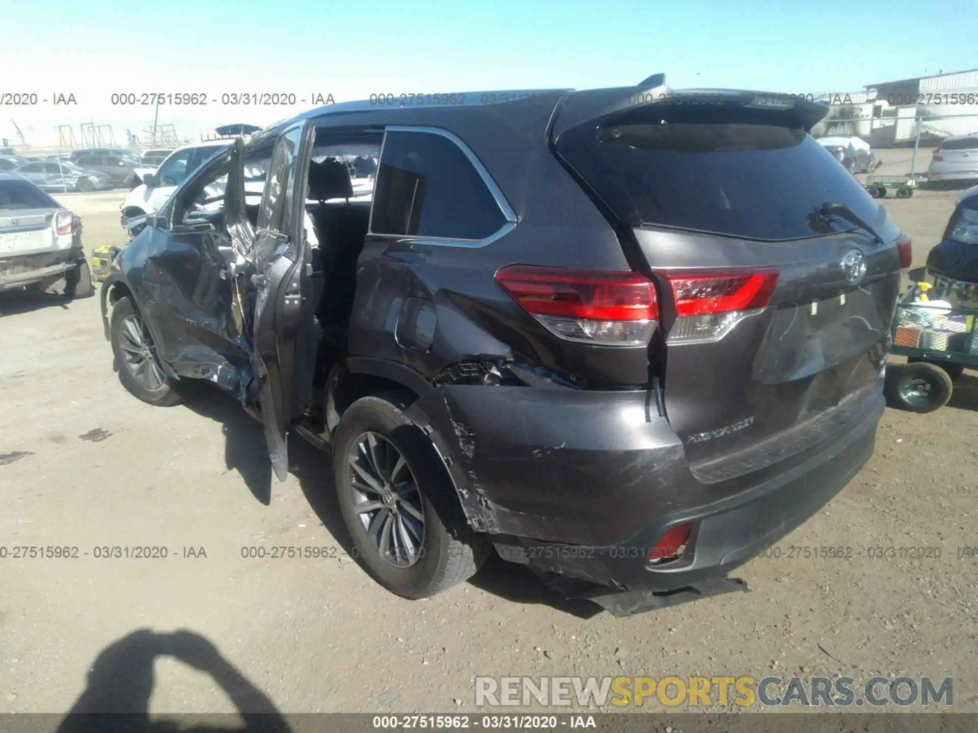 3 Photograph of a damaged car 5TDKZRFH5KS555378 TOYOTA HIGHLANDER 2019