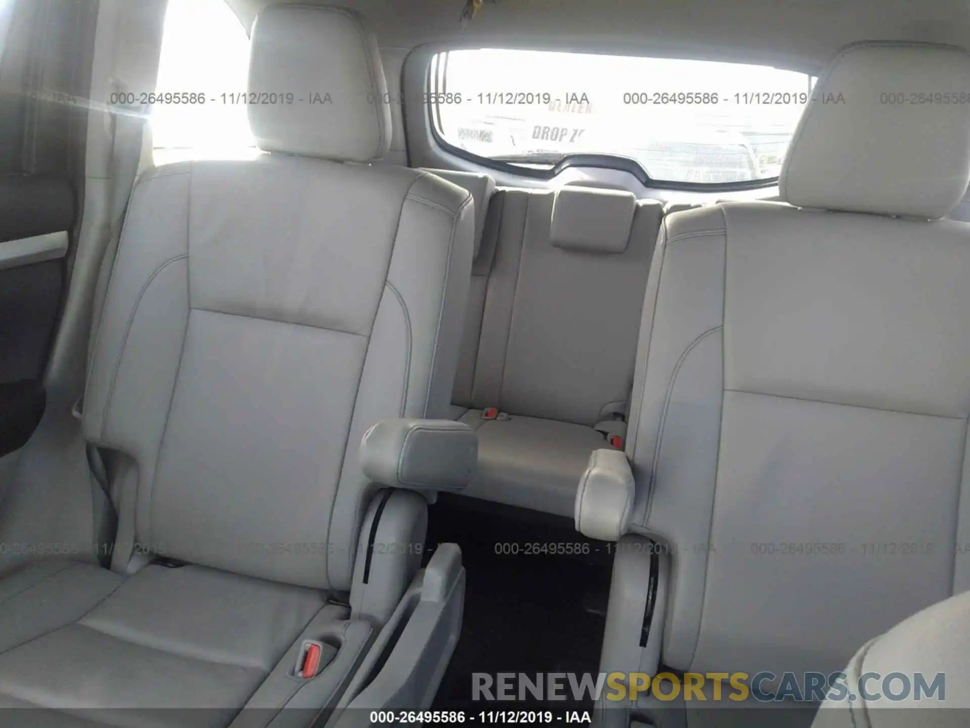 8 Фотография поврежденного автомобиля 5TDKZRFH5KS558118 TOYOTA HIGHLANDER 2019