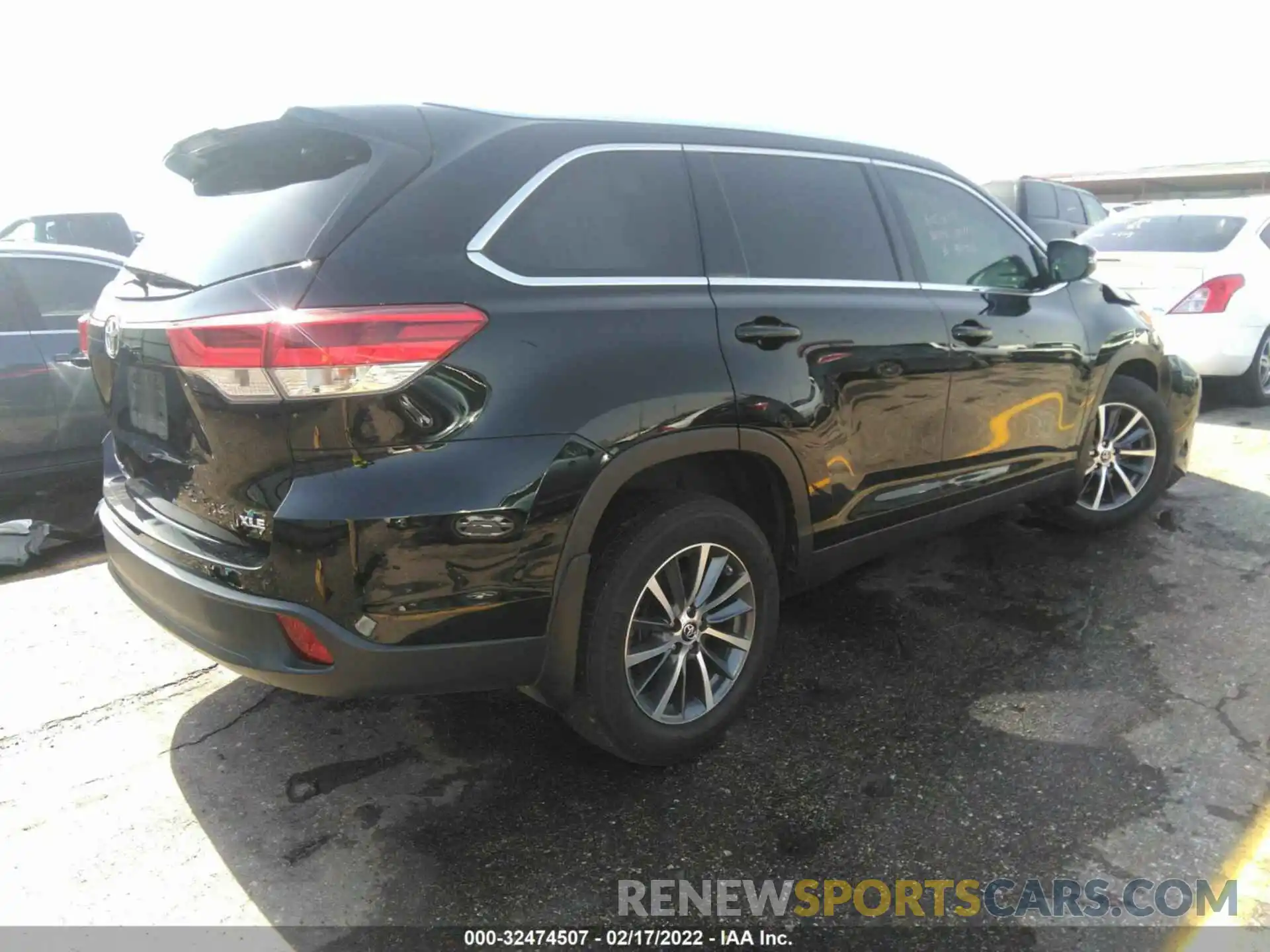 4 Фотография поврежденного автомобиля 5TDKZRFH5KS559477 TOYOTA HIGHLANDER 2019