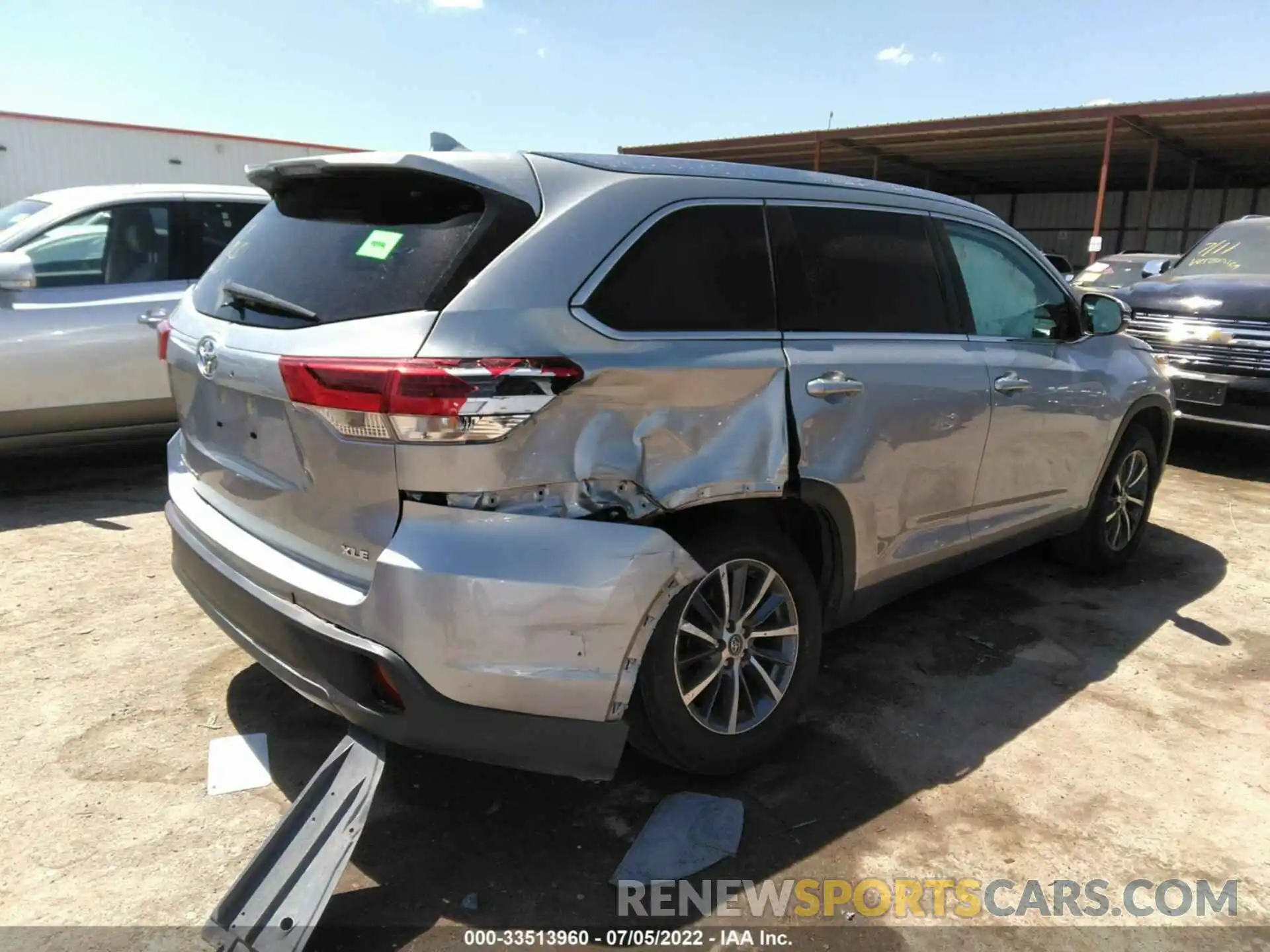 6 Photograph of a damaged car 5TDKZRFH5KS559754 TOYOTA HIGHLANDER 2019