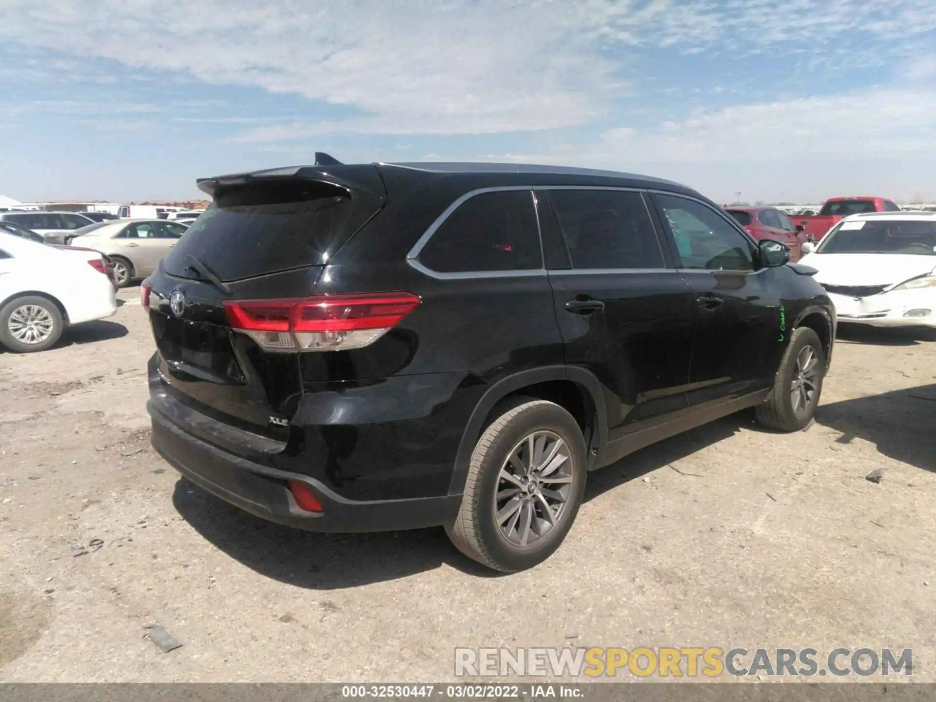 4 Фотография поврежденного автомобиля 5TDKZRFH5KS560726 TOYOTA HIGHLANDER 2019