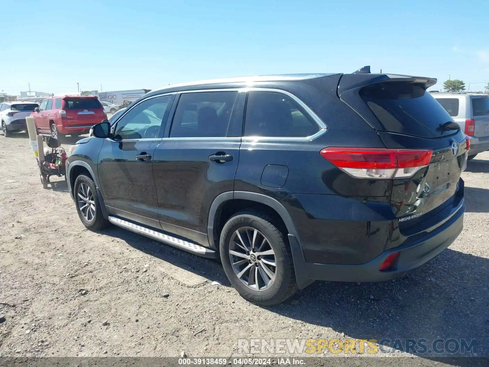 3 Фотография поврежденного автомобиля 5TDKZRFH5KS563240 TOYOTA HIGHLANDER 2019