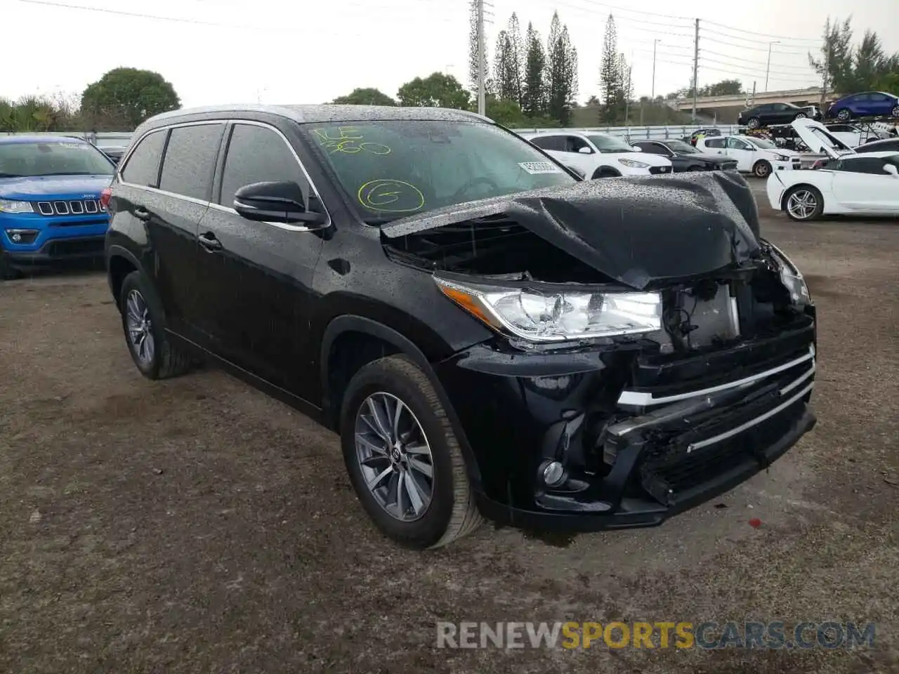 1 Photograph of a damaged car 5TDKZRFH5KS568373 TOYOTA HIGHLANDER 2019