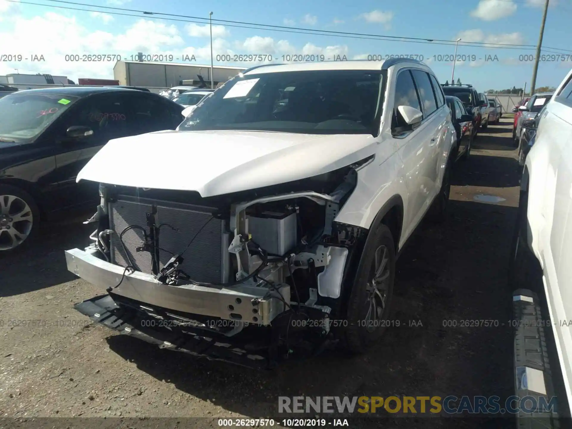 2 Photograph of a damaged car 5TDKZRFH5KS568406 TOYOTA HIGHLANDER 2019