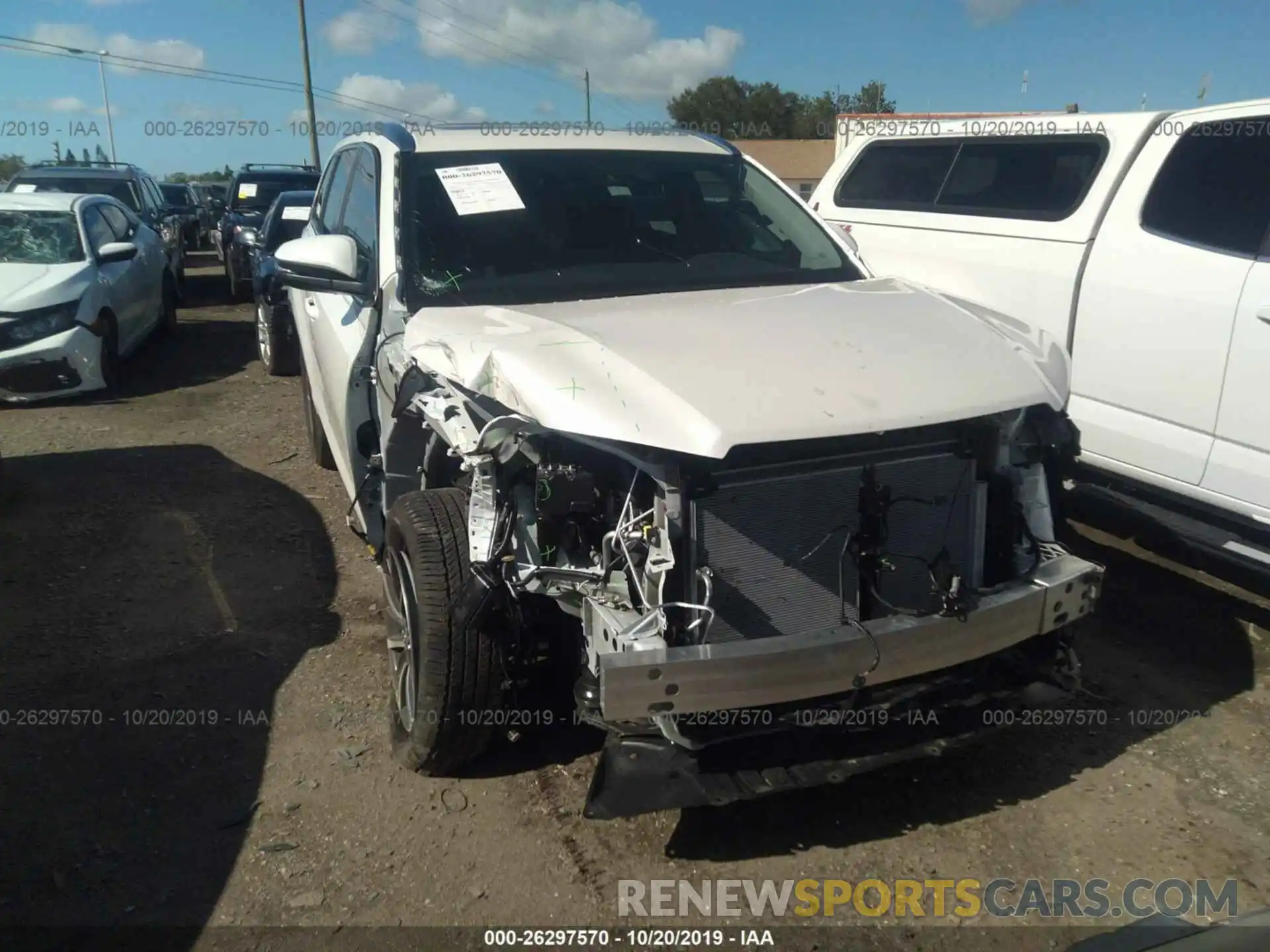 6 Photograph of a damaged car 5TDKZRFH5KS568406 TOYOTA HIGHLANDER 2019