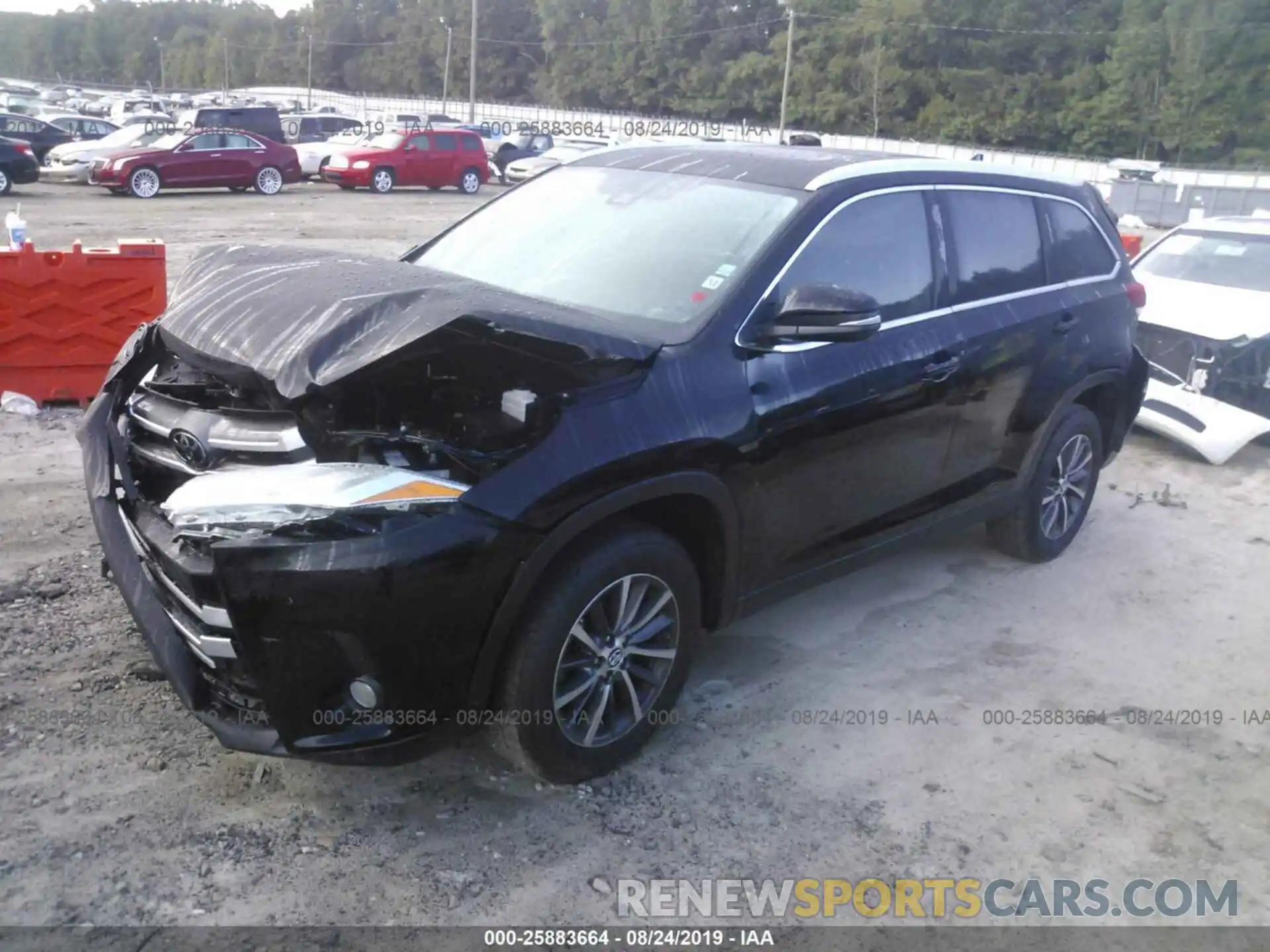 2 Photograph of a damaged car 5TDKZRFH5KS568468 TOYOTA HIGHLANDER 2019