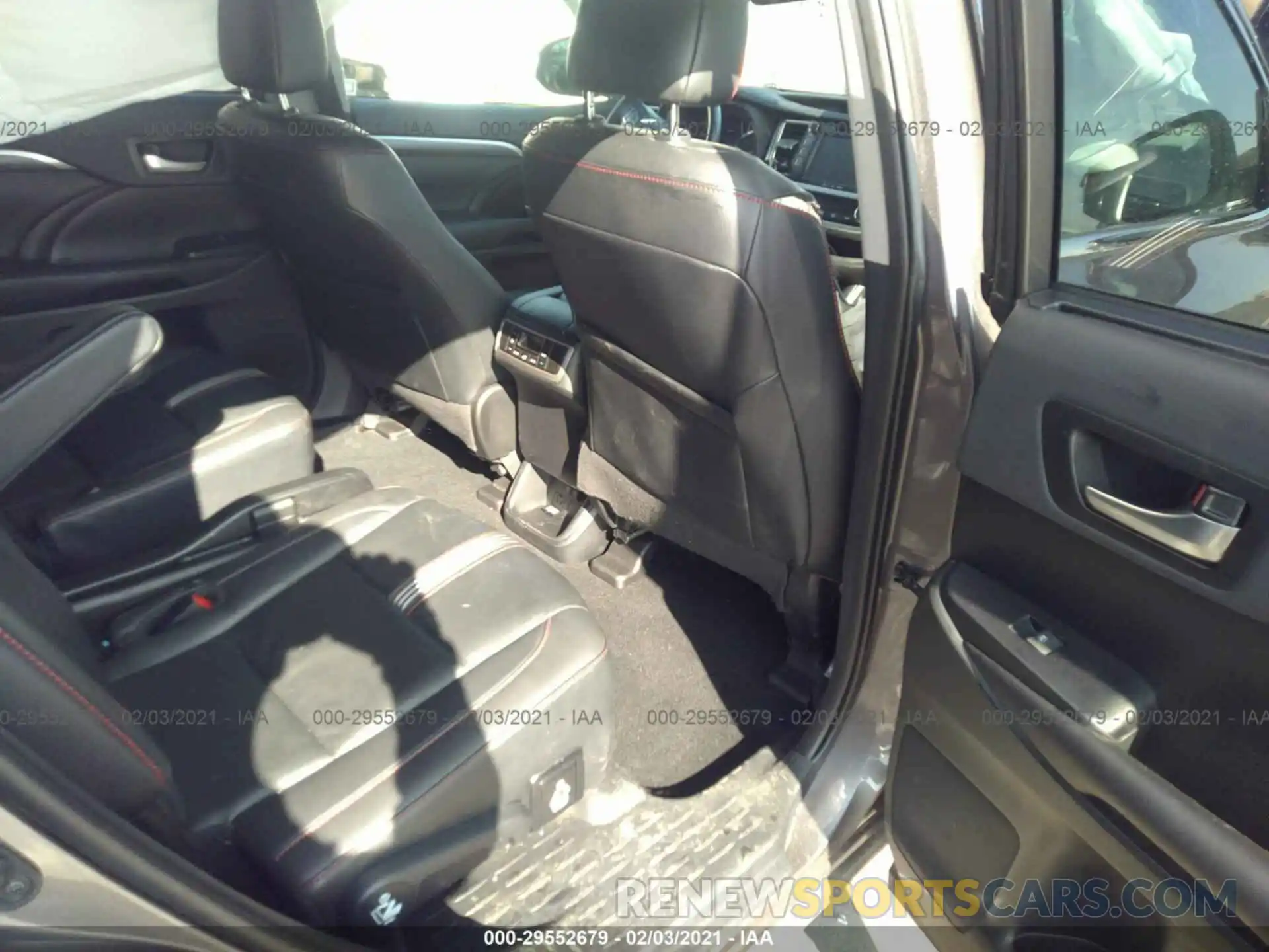 8 Фотография поврежденного автомобиля 5TDKZRFH5KS574710 TOYOTA HIGHLANDER 2019