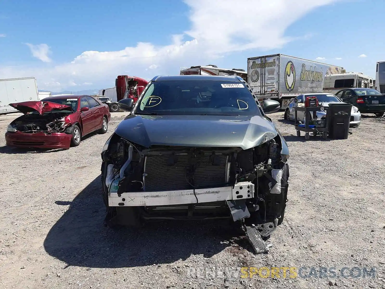 9 Photograph of a damaged car 5TDKZRFH6KS307401 TOYOTA HIGHLANDER 2019