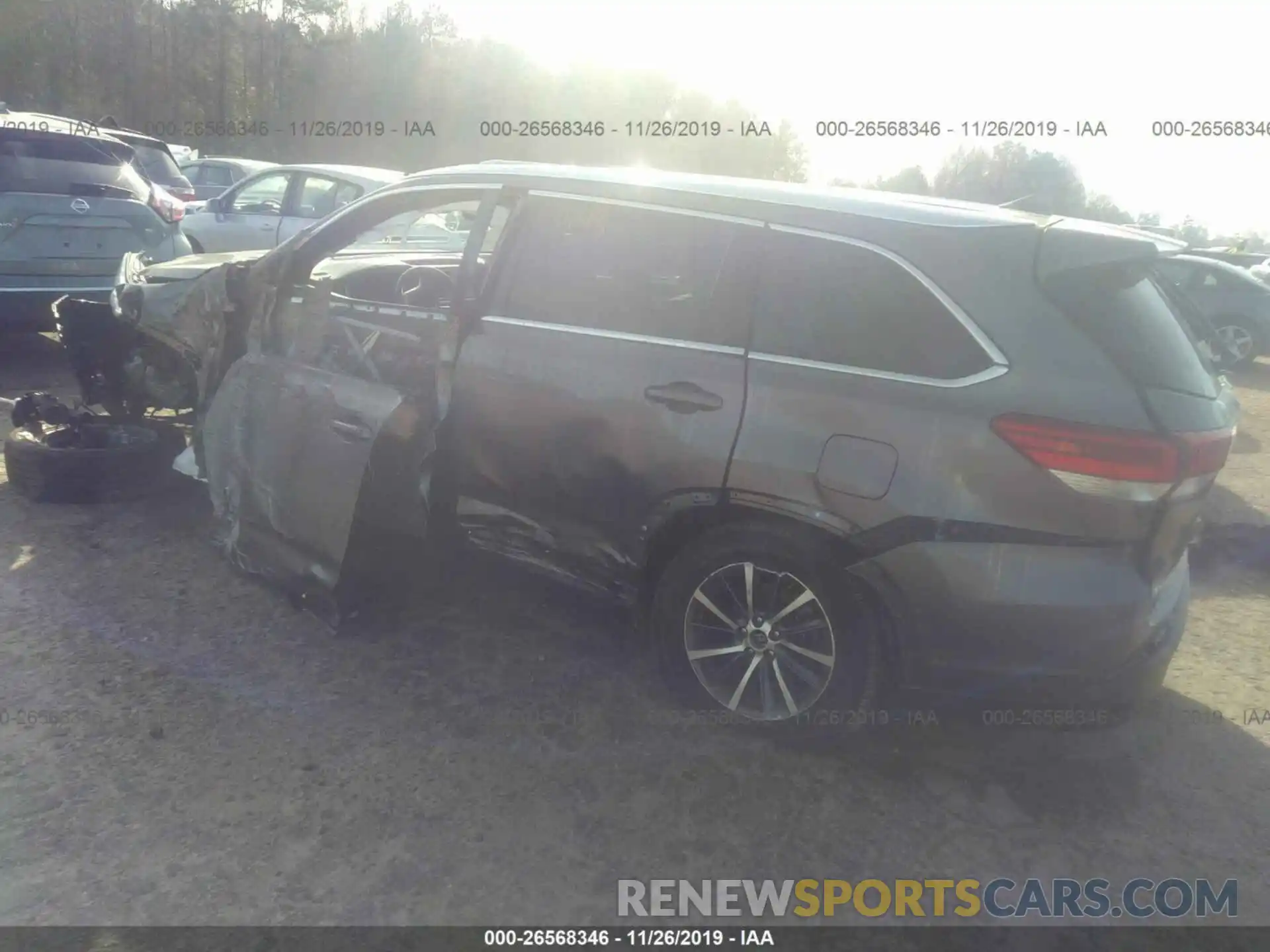 3 Photograph of a damaged car 5TDKZRFH6KS315885 TOYOTA HIGHLANDER 2019