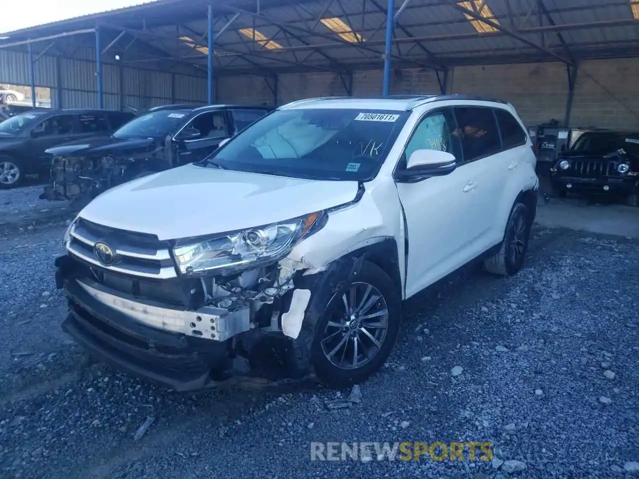 2 Photograph of a damaged car 5TDKZRFH6KS315952 TOYOTA HIGHLANDER 2019