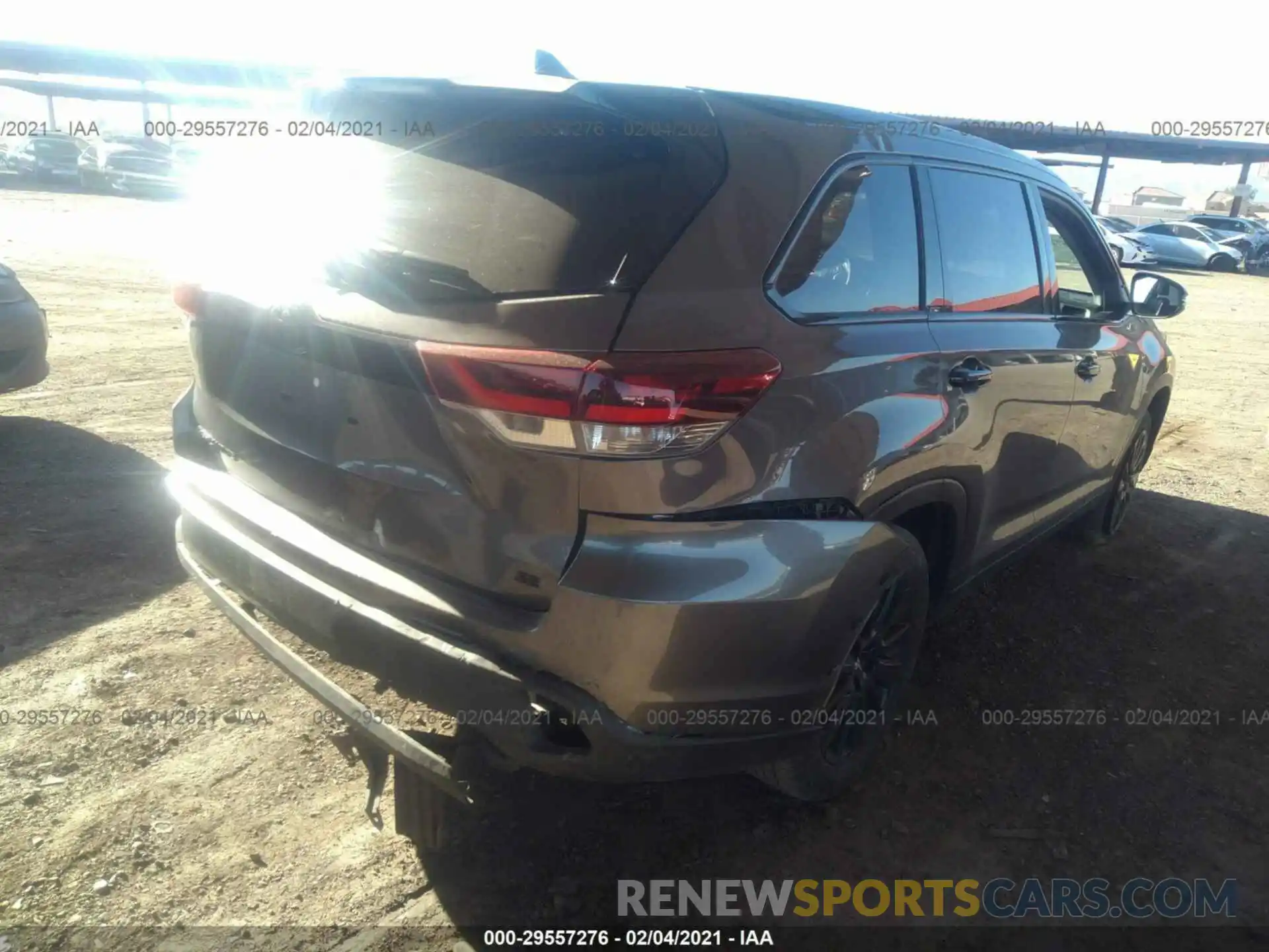 6 Photograph of a damaged car 5TDKZRFH6KS332797 TOYOTA HIGHLANDER 2019