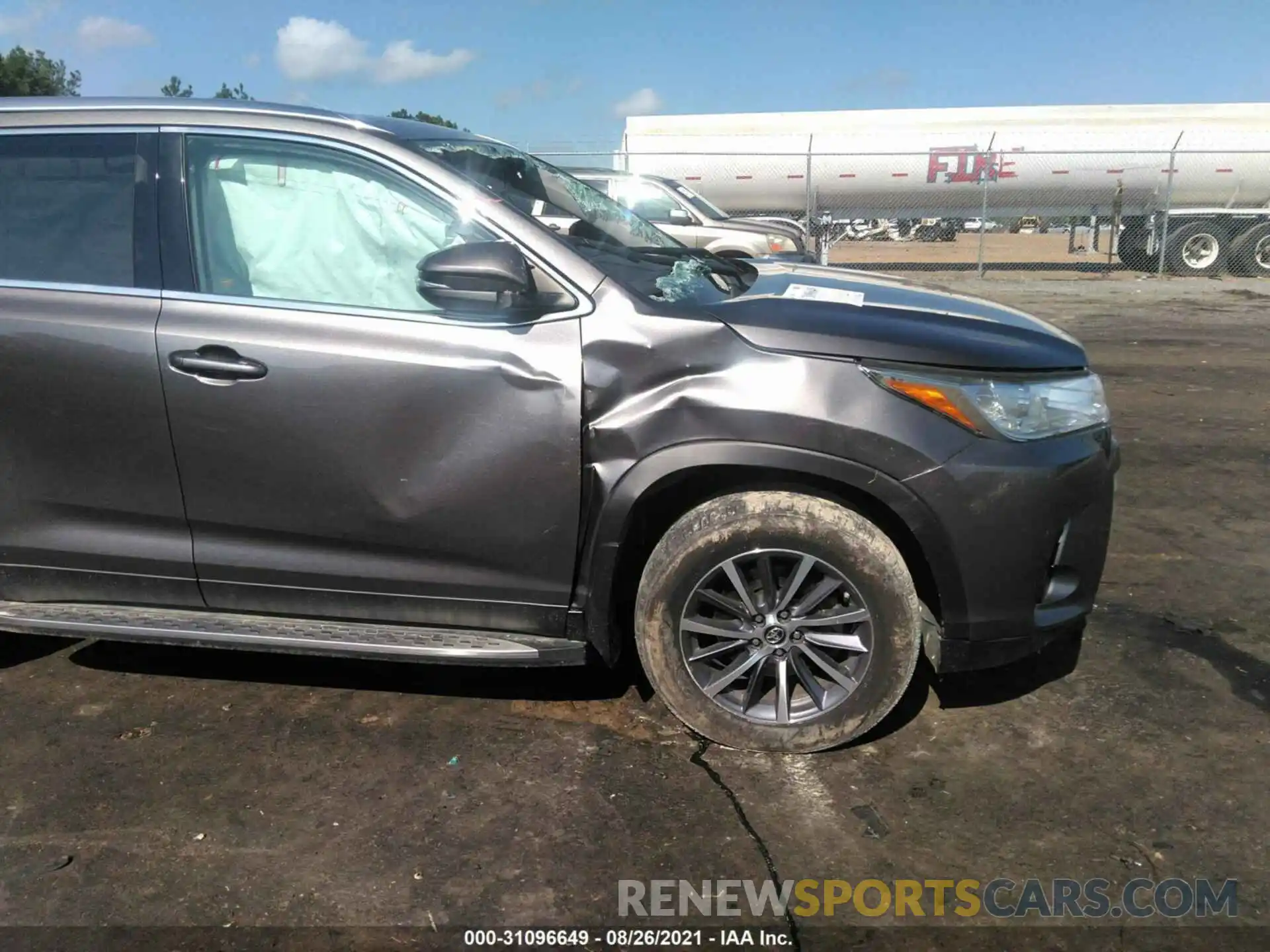 6 Photograph of a damaged car 5TDKZRFH6KS336476 TOYOTA HIGHLANDER 2019