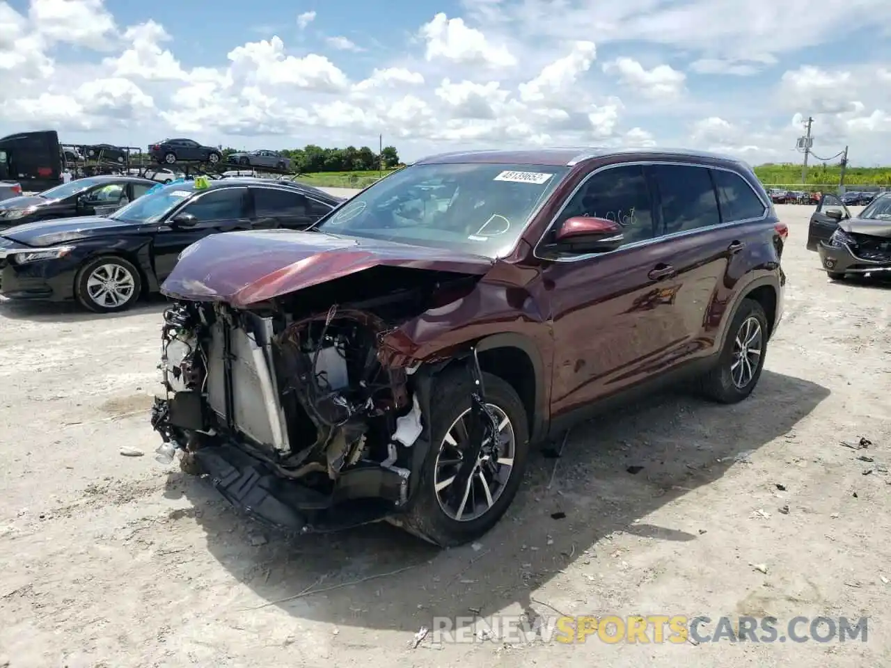 2 Photograph of a damaged car 5TDKZRFH6KS336543 TOYOTA HIGHLANDER 2019