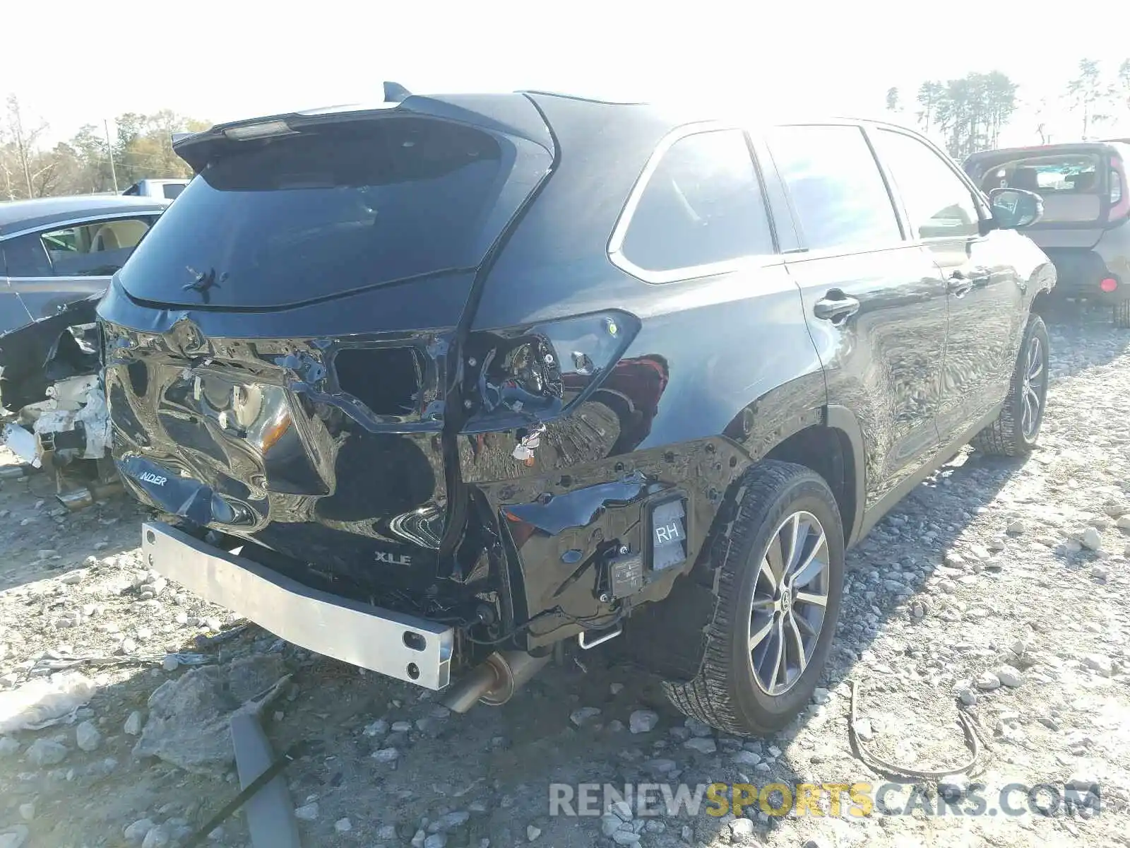 4 Фотография поврежденного автомобиля 5TDKZRFH6KS337952 TOYOTA HIGHLANDER 2019